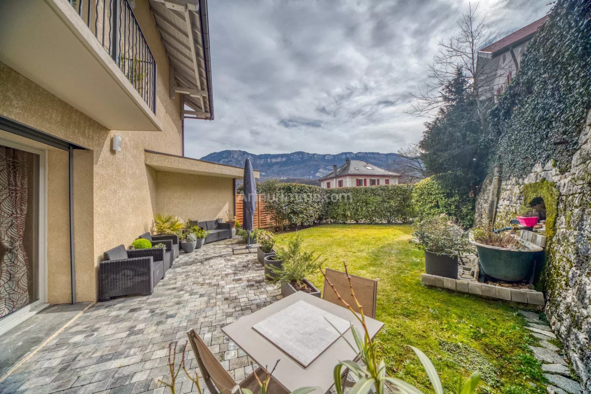 Agence immobilière de 