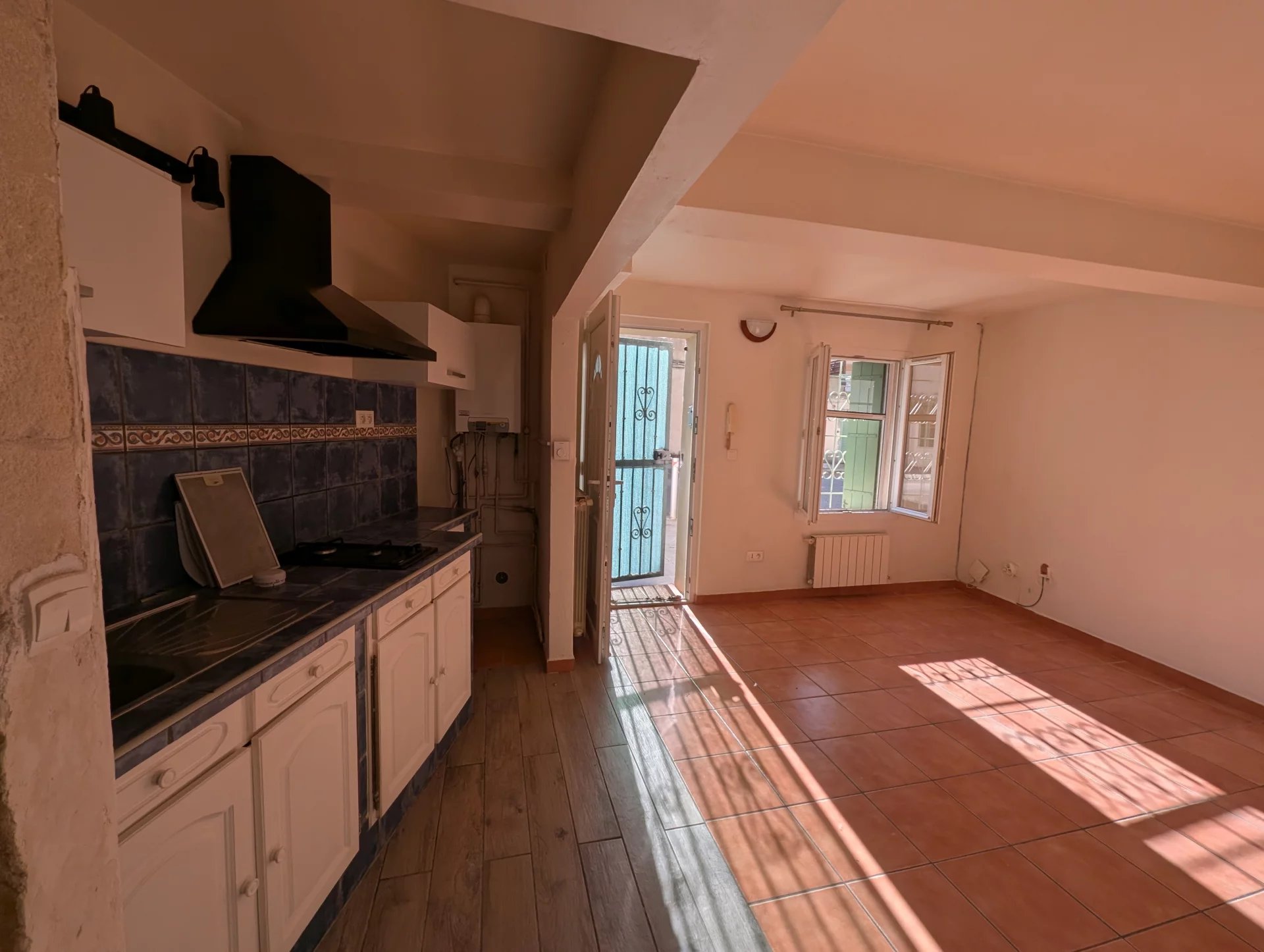 Maison à louer, 2 pièces, 33 m², Arles
