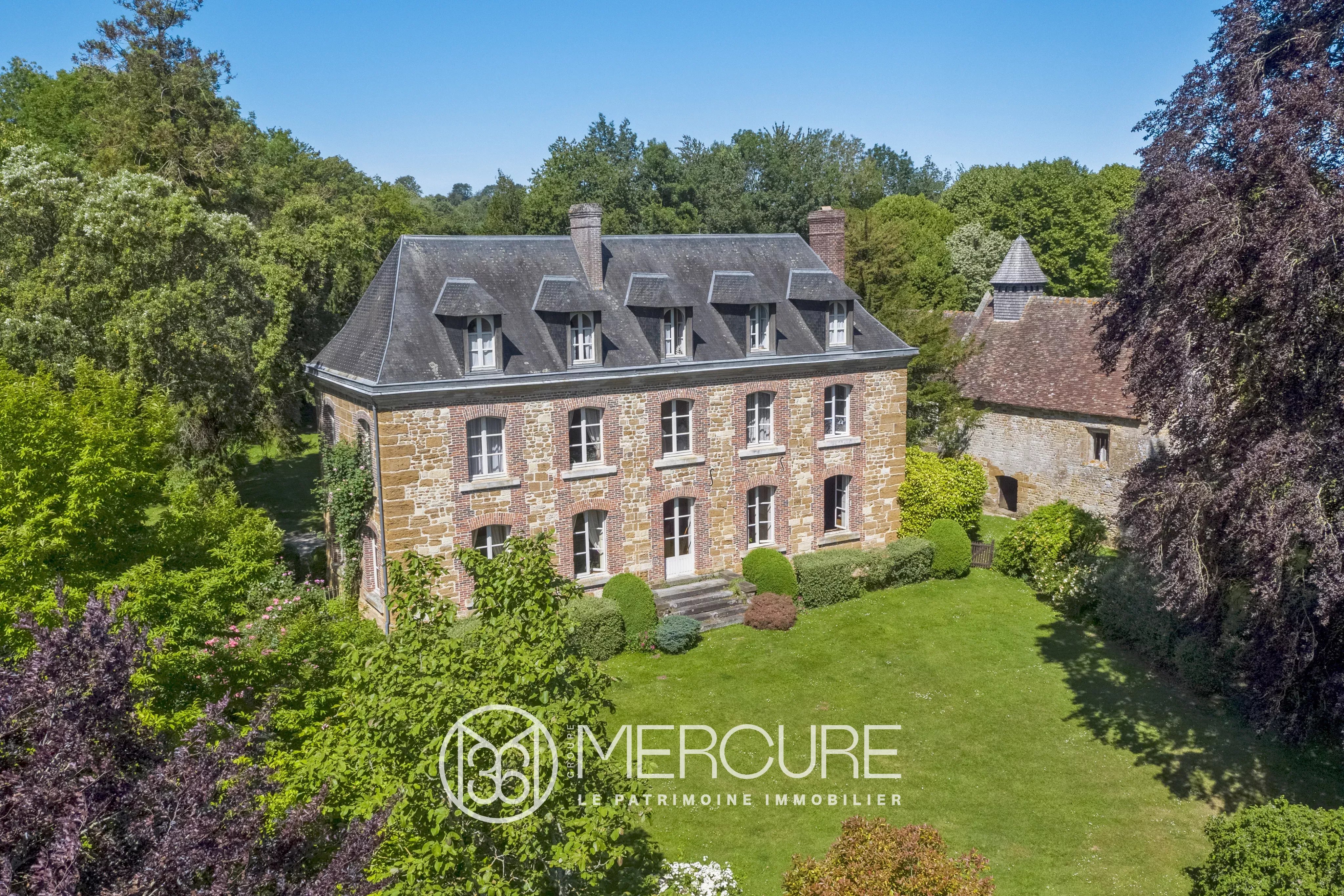 Normandy , 13-18th century listed Manor house - 20781NO