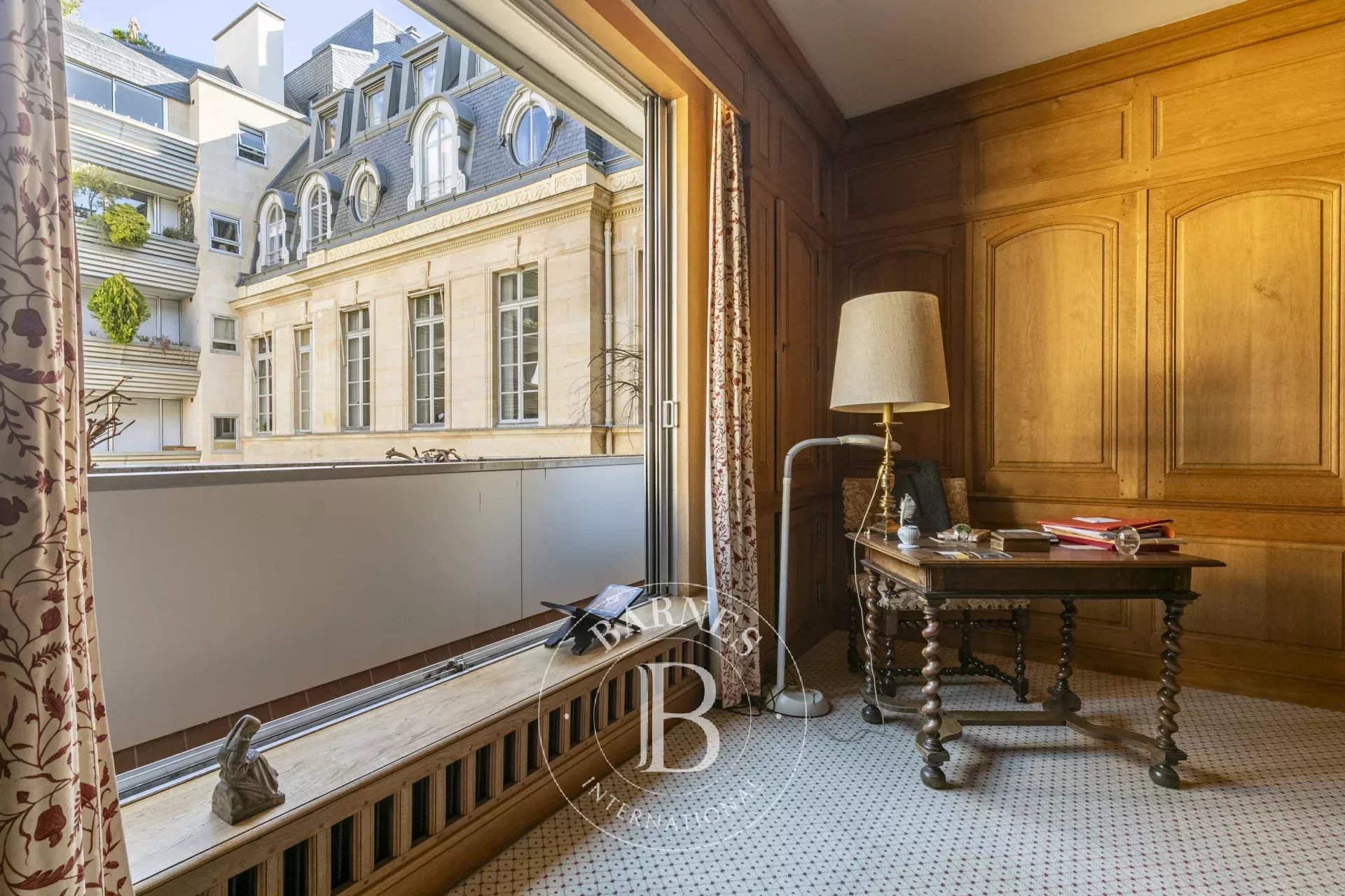 Paris  - Apartment 2 Bedrooms - picture 12