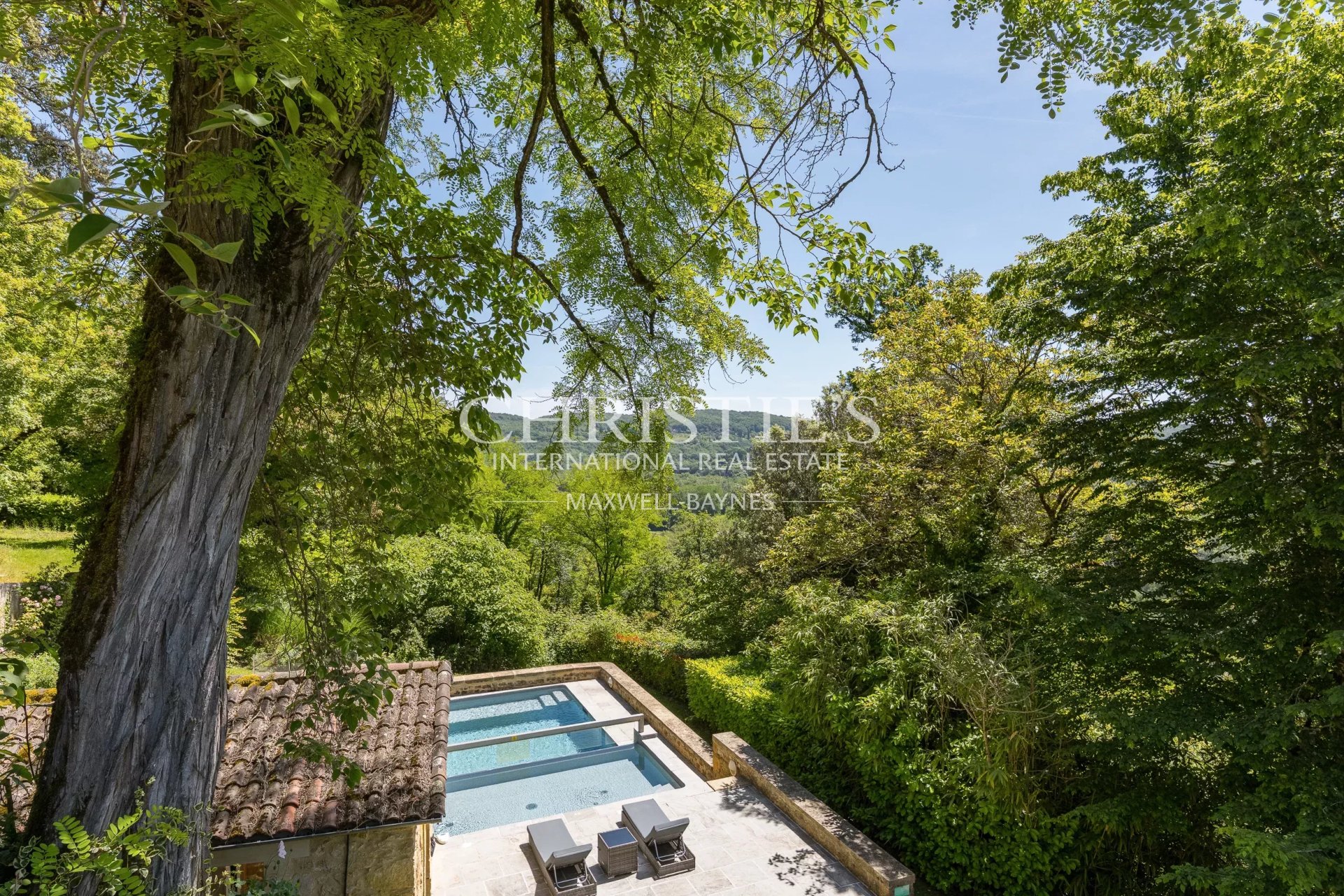 17 Bedroom Chateau's Image 44