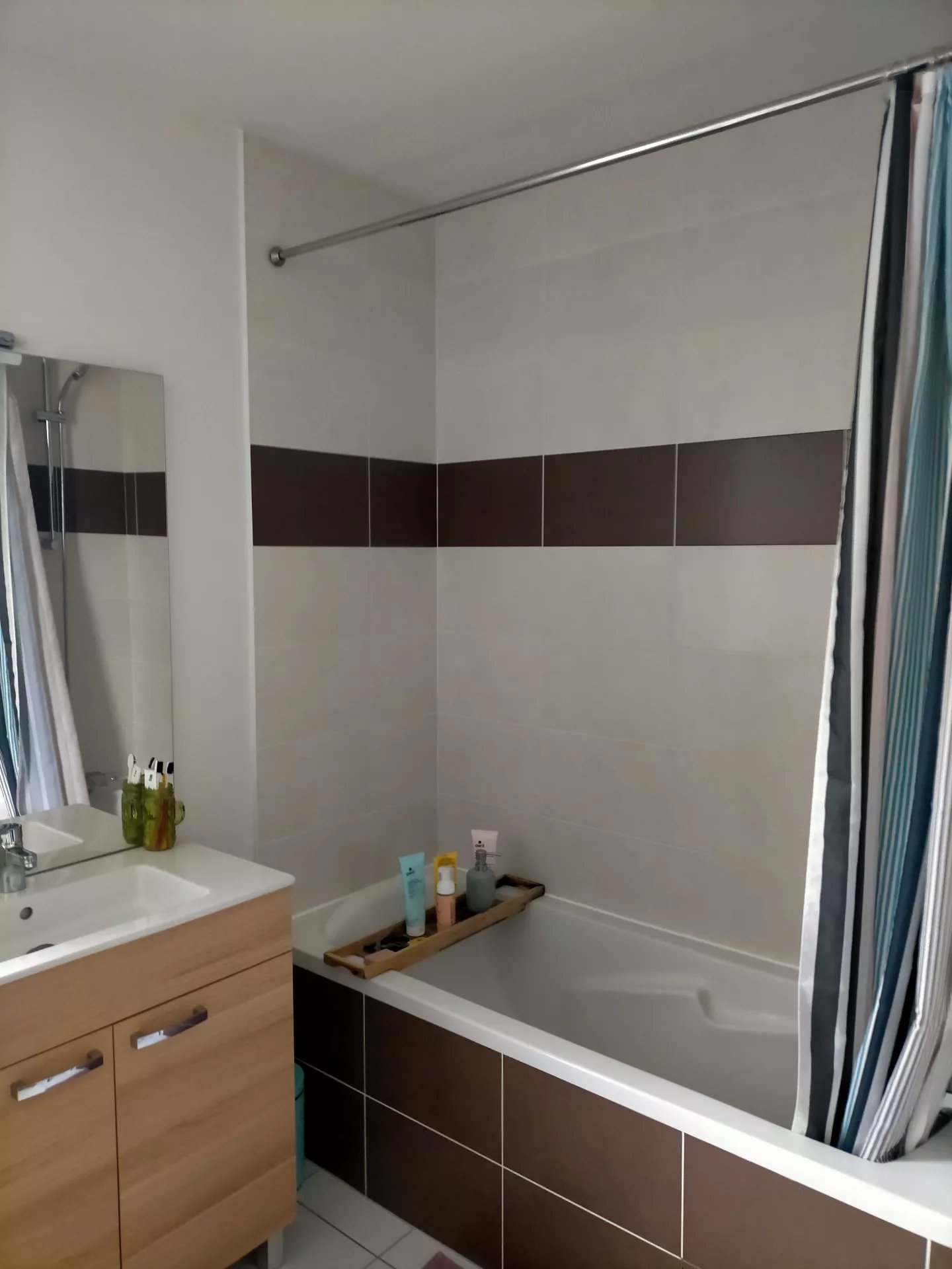 2249659 Location Lyon 9ème