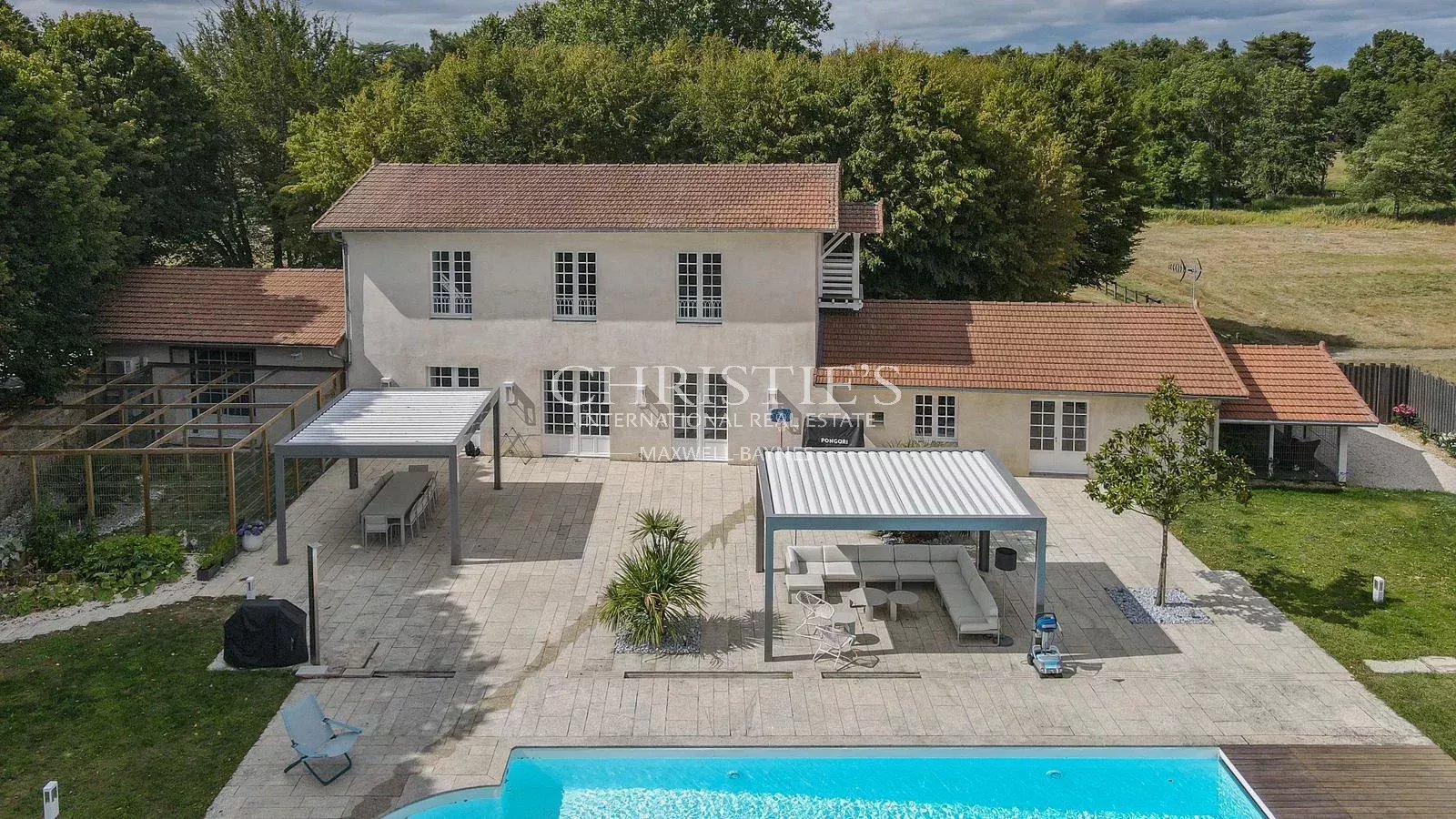 12 Bedroom Chateau's Image 23