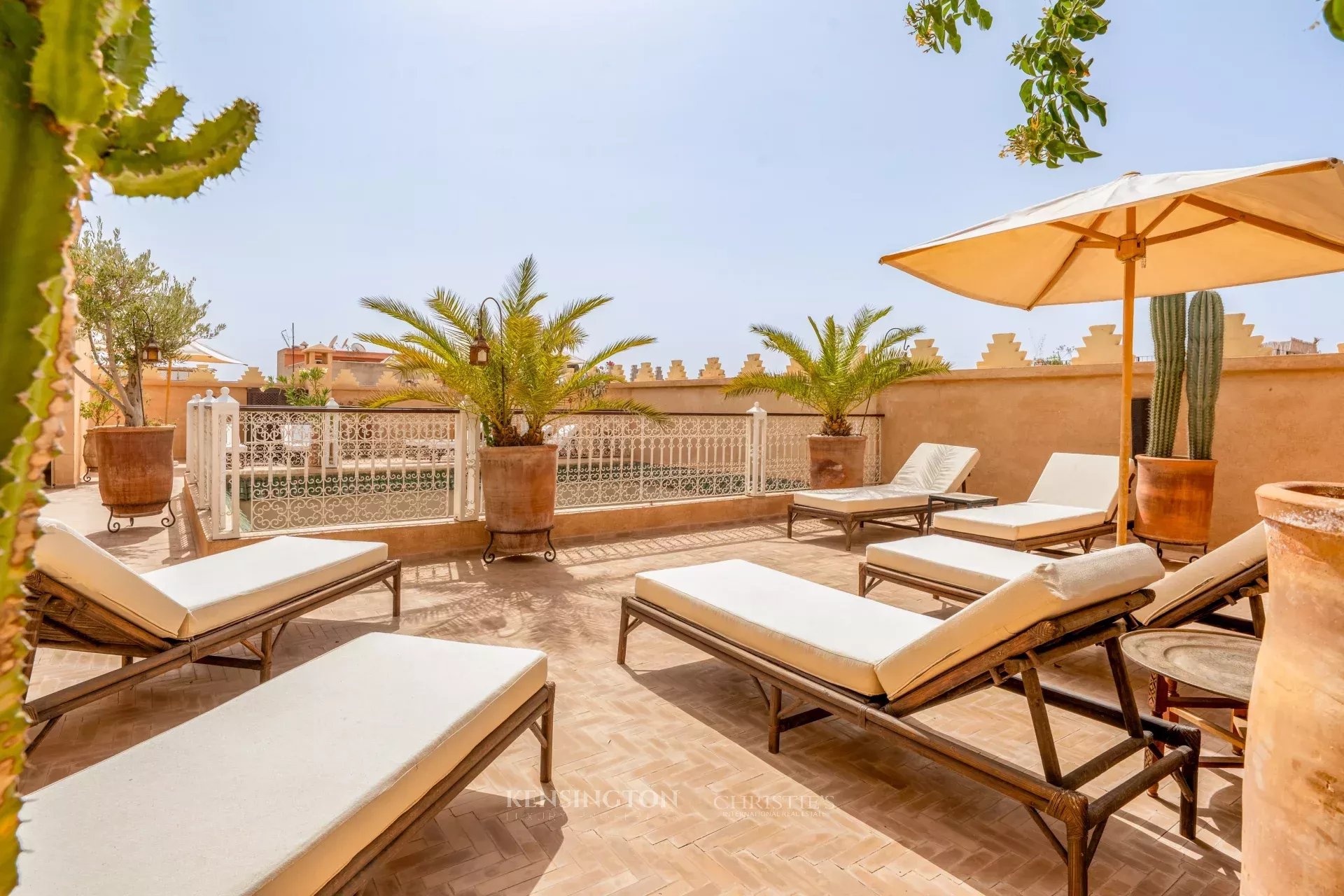 9 Bedroom Villa/Townhouse's Image 29