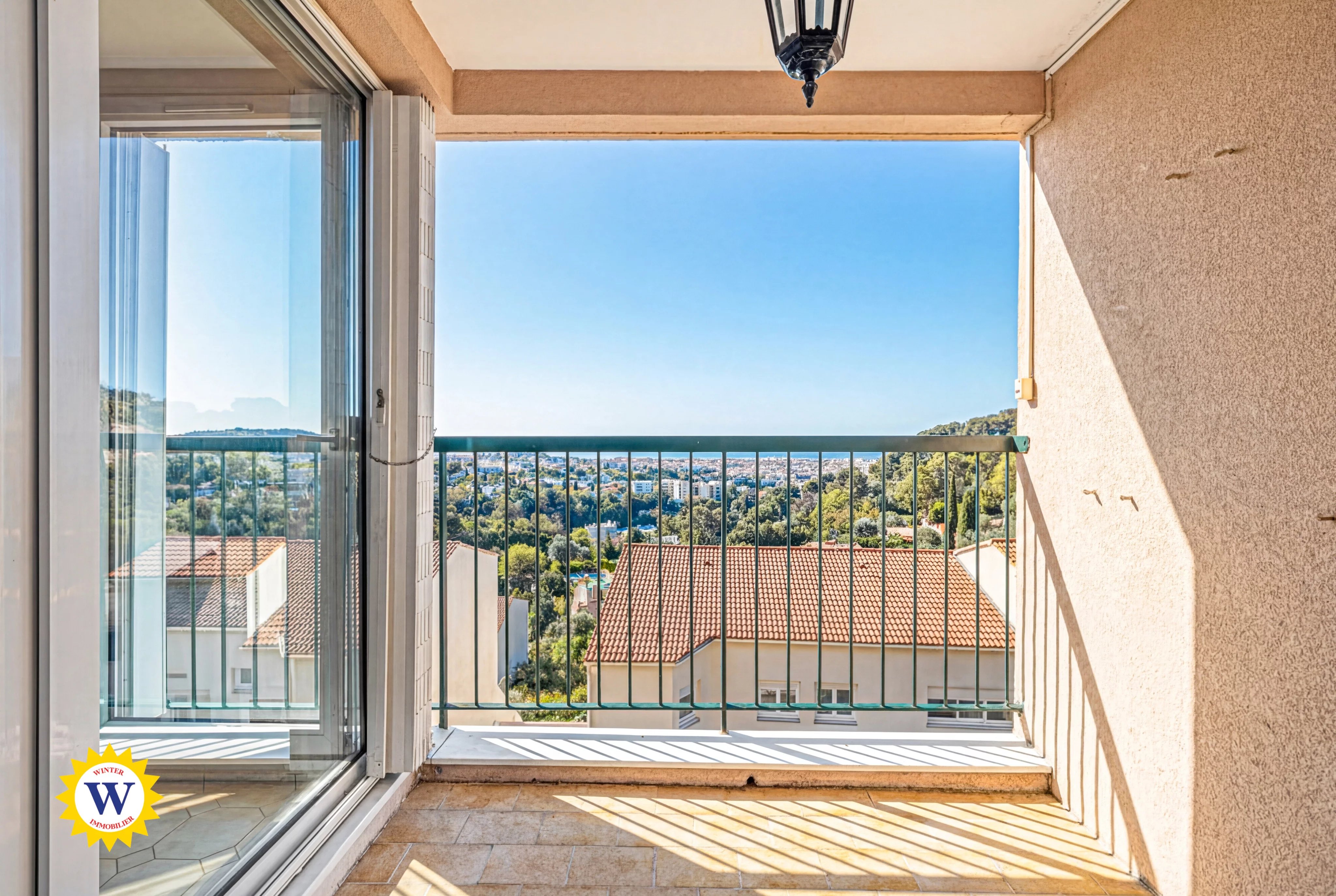 GRAND STUDIO AVEC VUE PANORAMIQUE, TERRASSE ET GARAGE - Photo 4