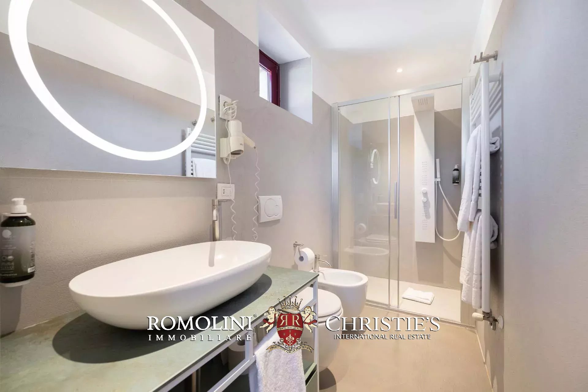 63 Bedroom Villa/Townhouse's Image 58