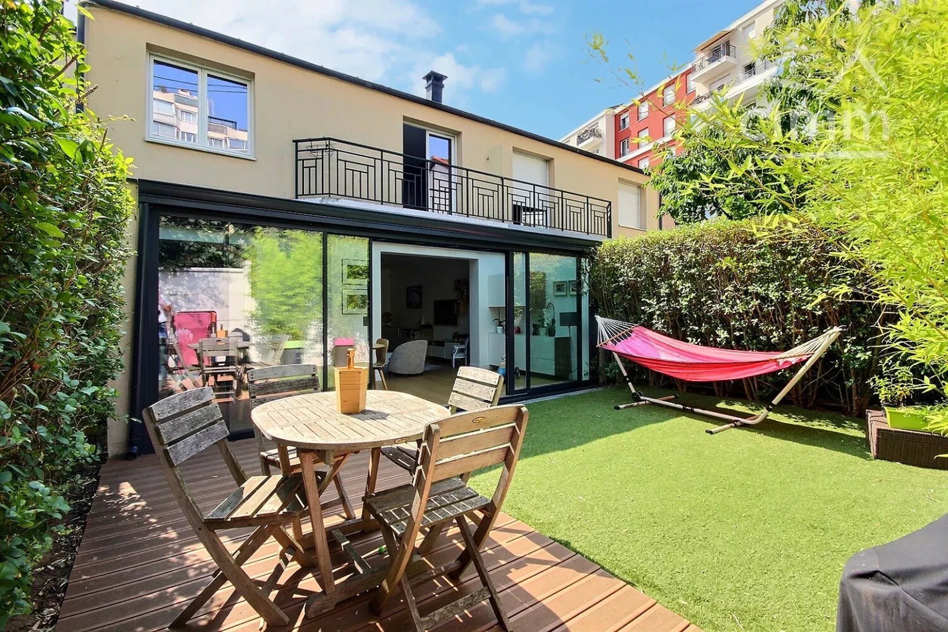 Agence immobilière de 