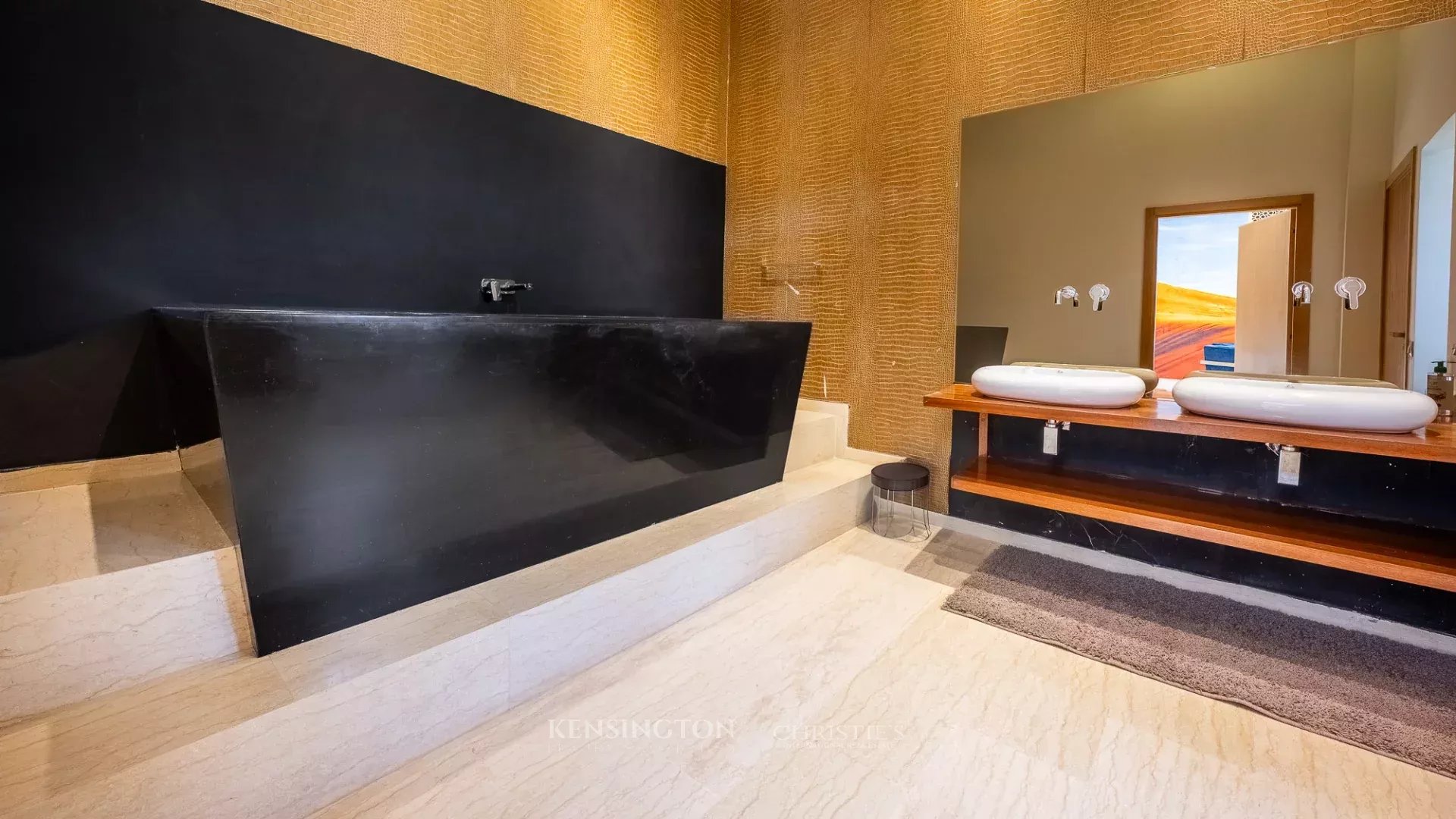 5 Bedroom Villa/Townhouse's Image 39