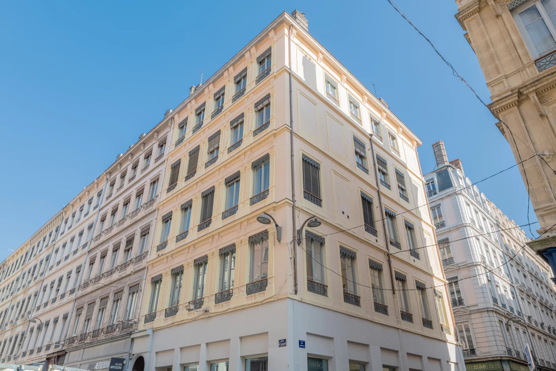 Spacieux duplex ou 2 appartements avec 2 entrées pour investisseur