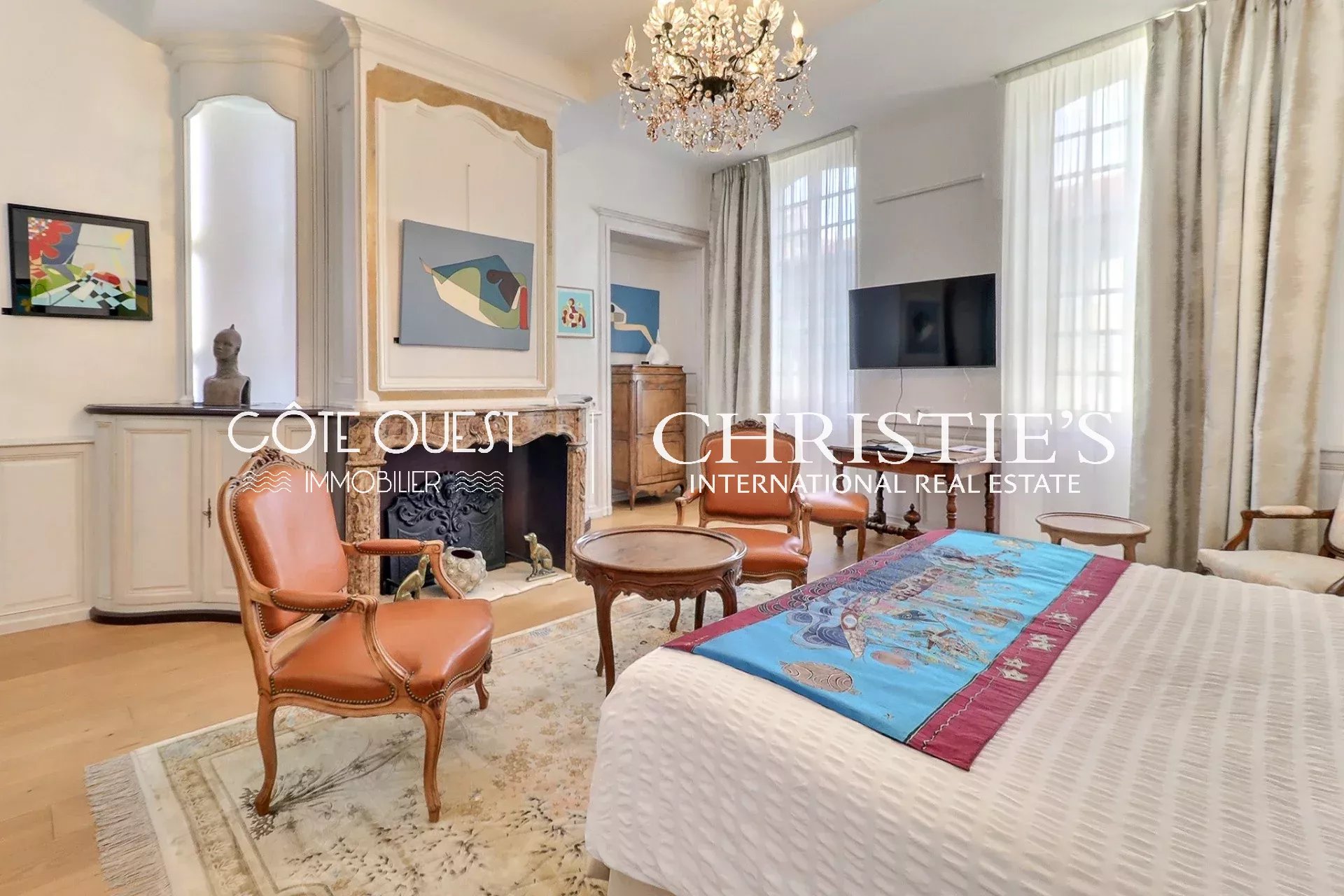 10 Bedroom Villa/Townhouse's Image 10