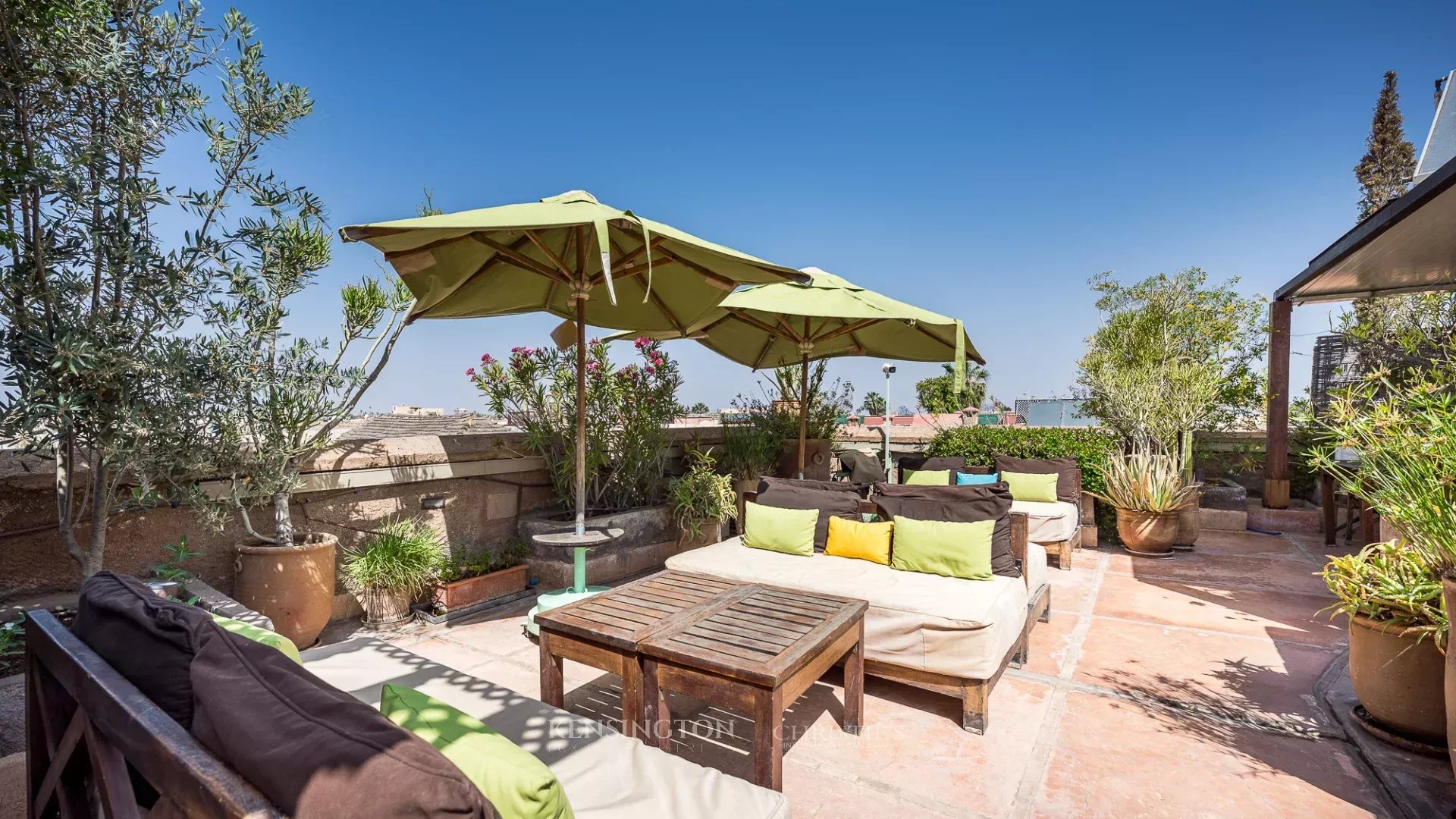 9 Bedroom Villa/Townhouse's Image 25