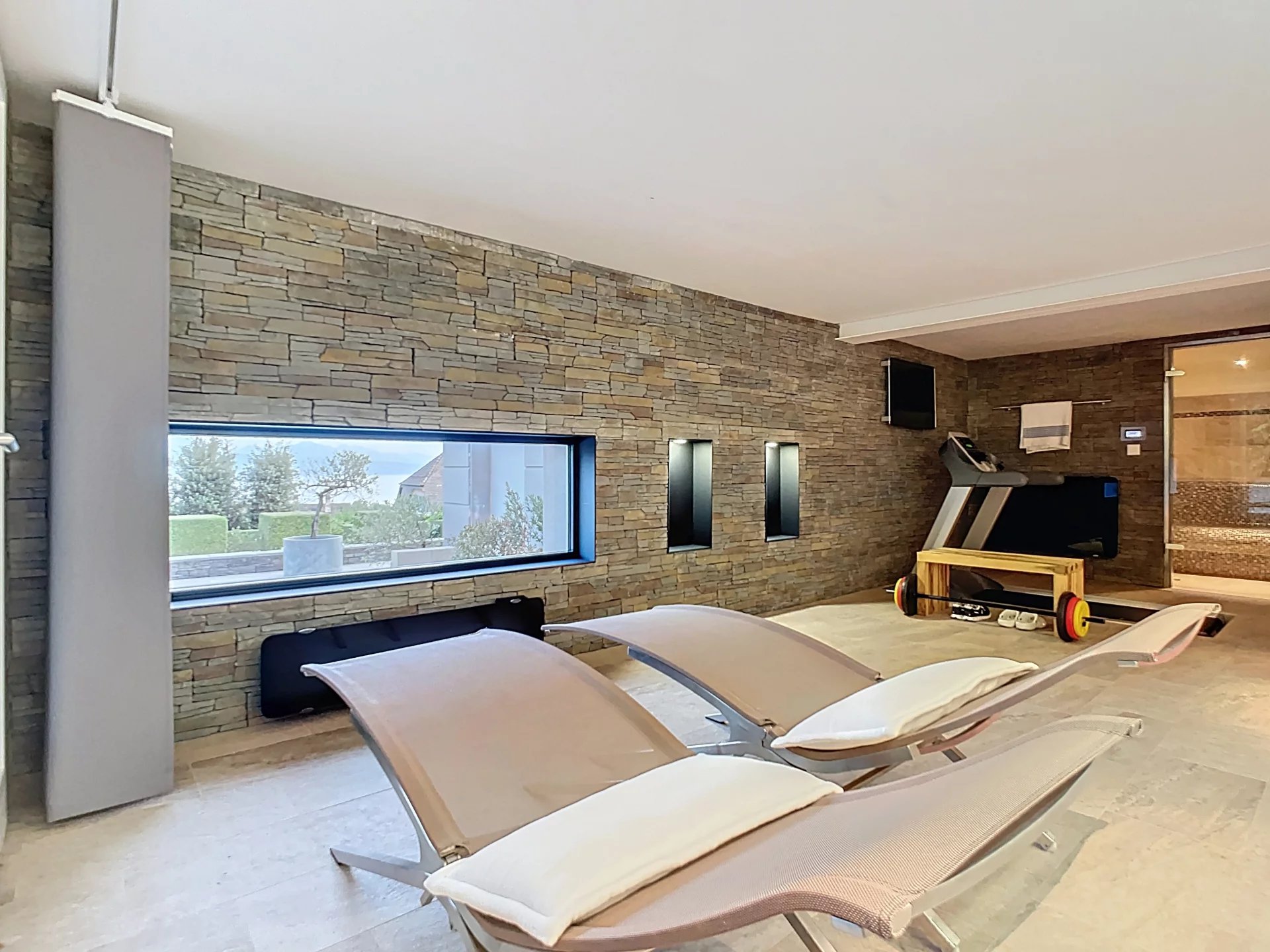 Vue lac et élégance intemporelle