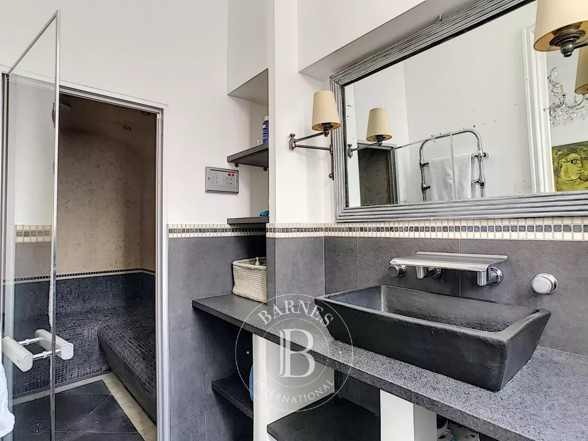 Konak Paris 17ème - picture 11