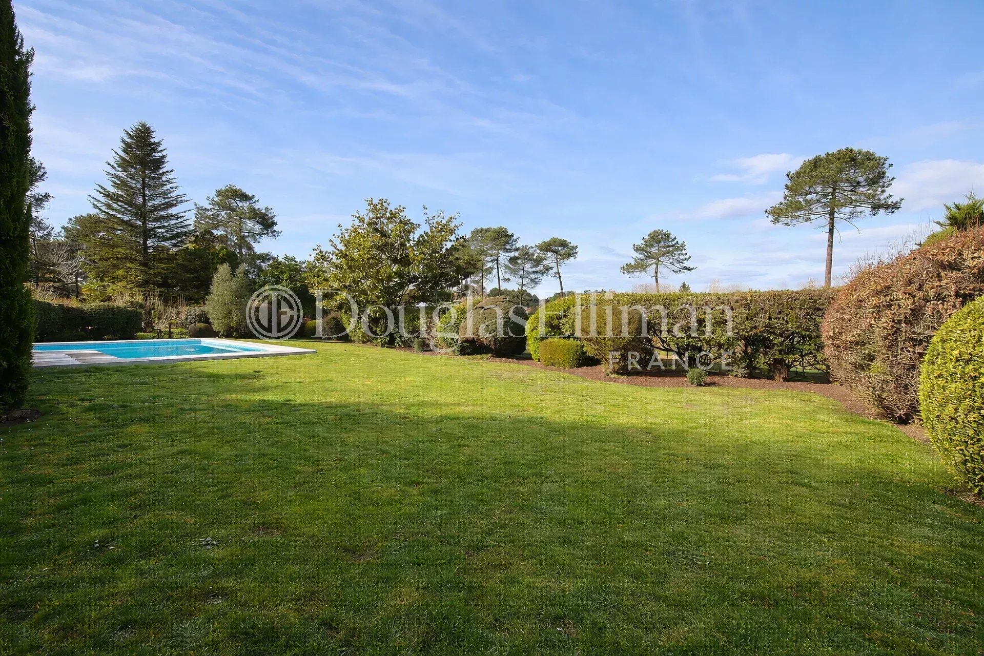 PESSAC – House on the Pessac golf course - Picture n°2