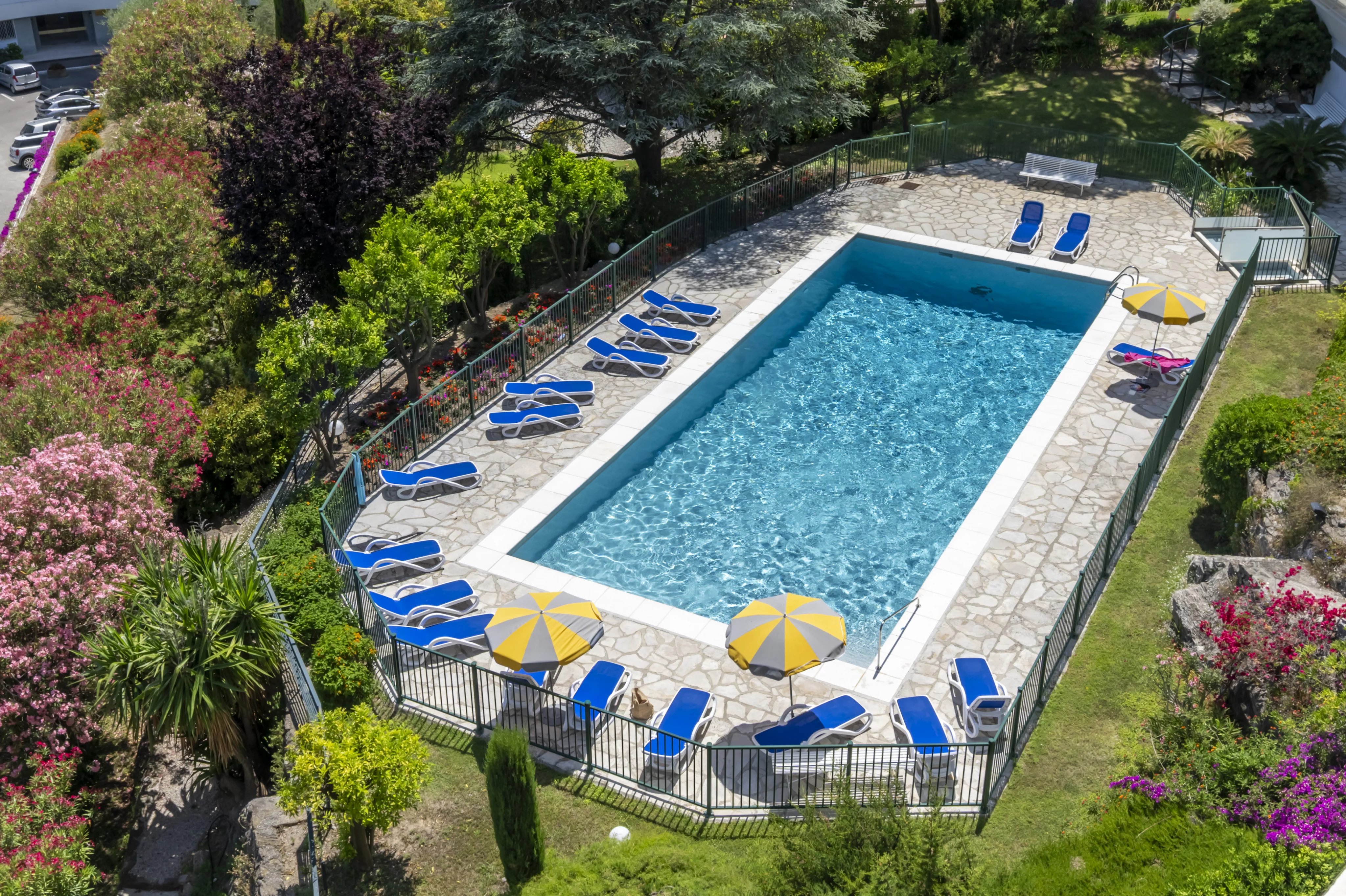  Image of Apartment - 2 Bedrooms for Sale in Alpes-Maritimes-Cannes-France, Image 18