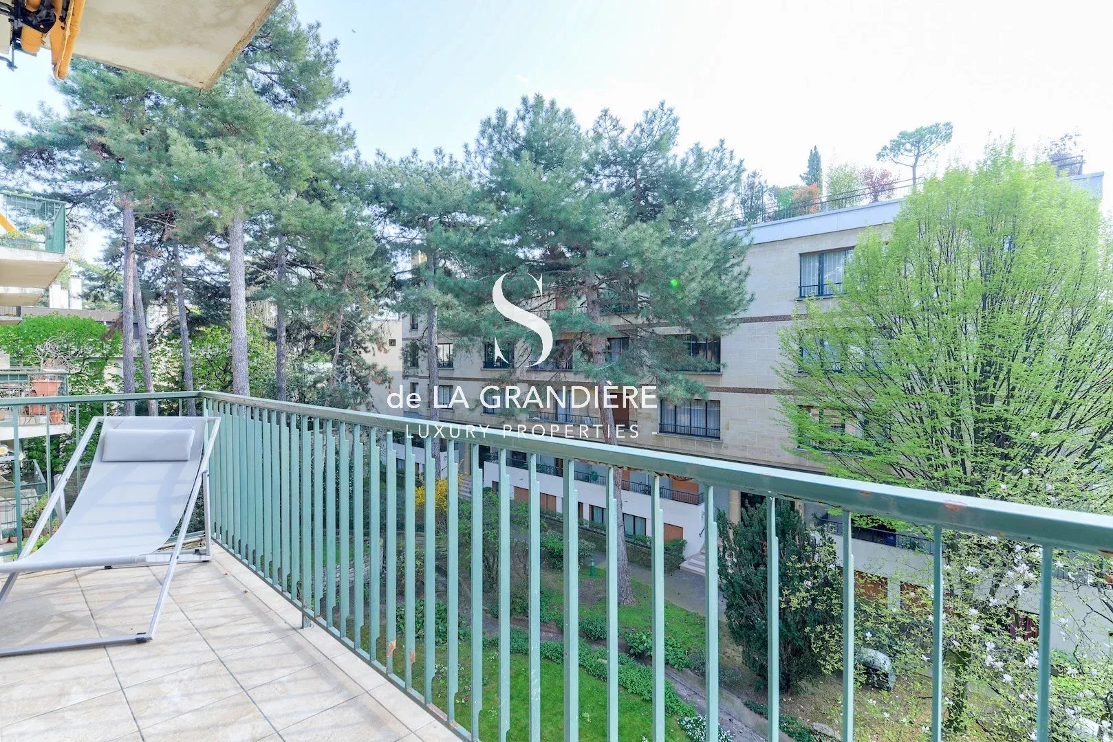 Boulogne Billancourt - boulevard d'Auteuil - 83m2