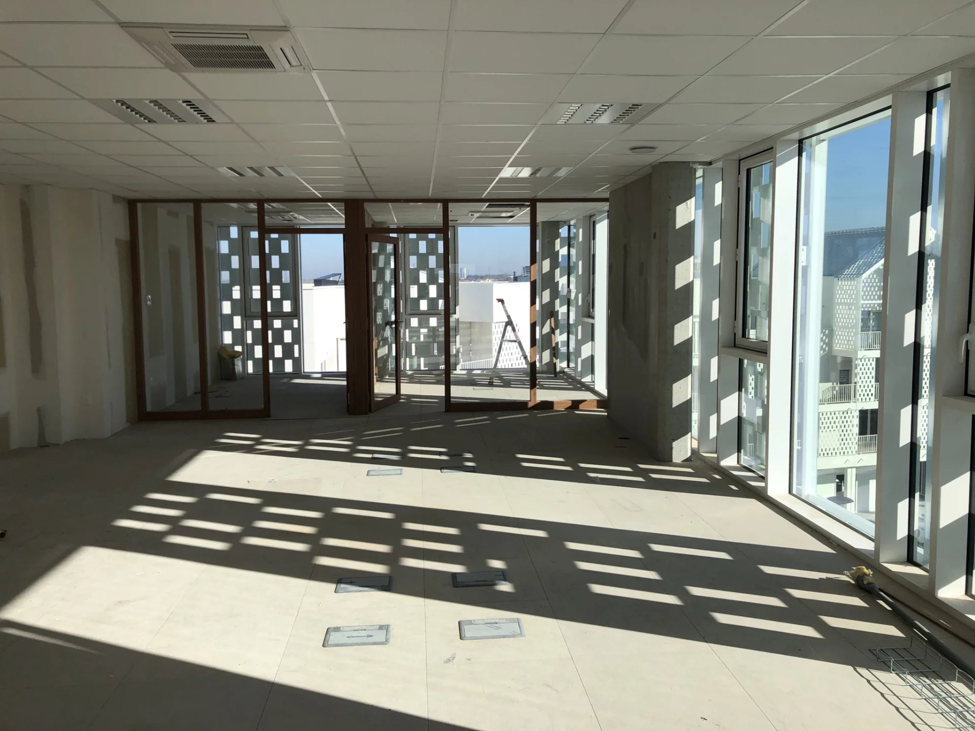 Bureaux récents 120 m2