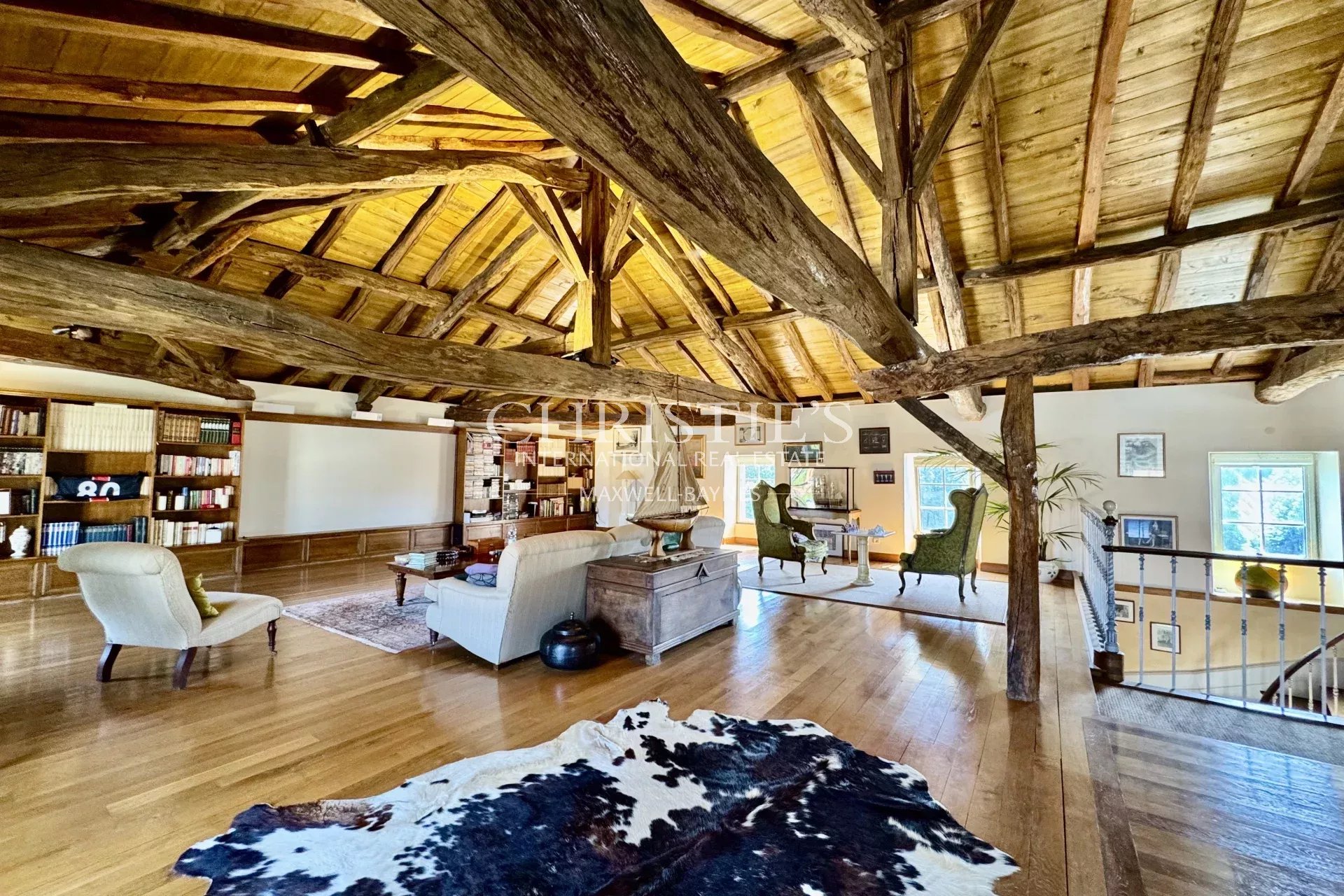 14 Bedroom Villa/Townhouse's Image 28