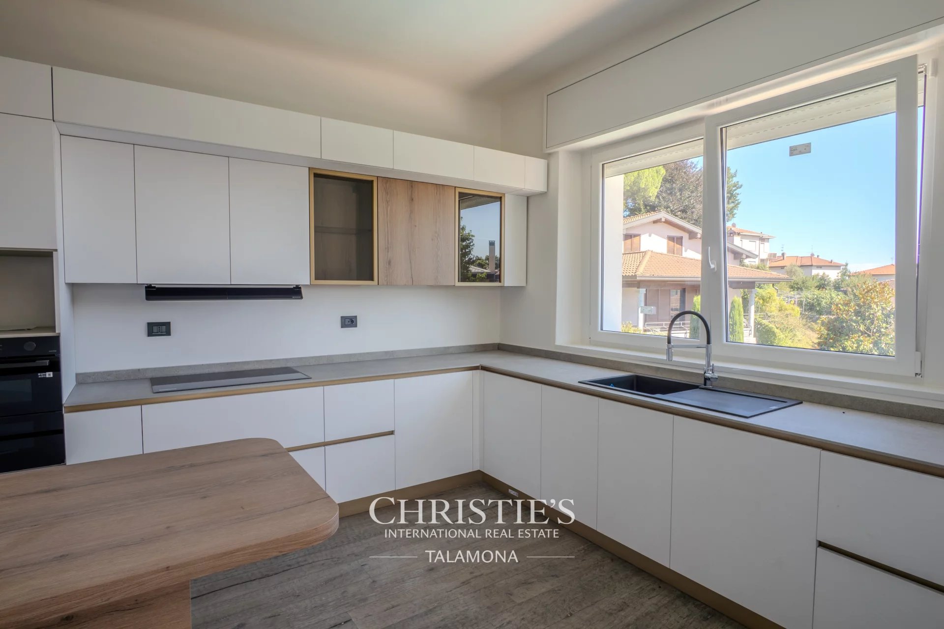 Villa/Townhouse's Image 8