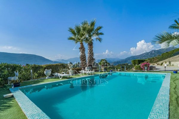 Close to Nice – Colomars – Superb family property — photo 2
