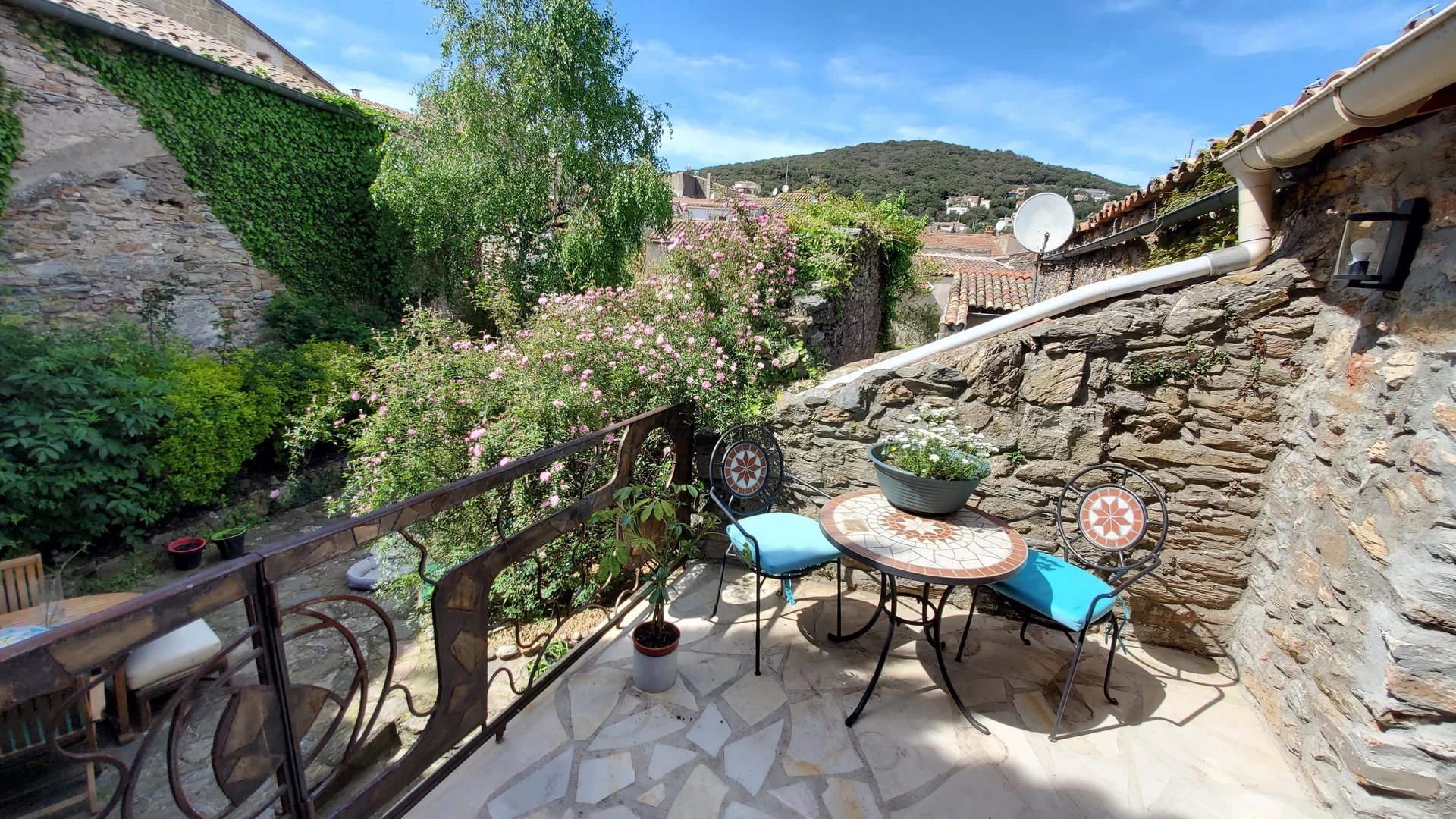 Charmante maison de village avec jardin et terrasses