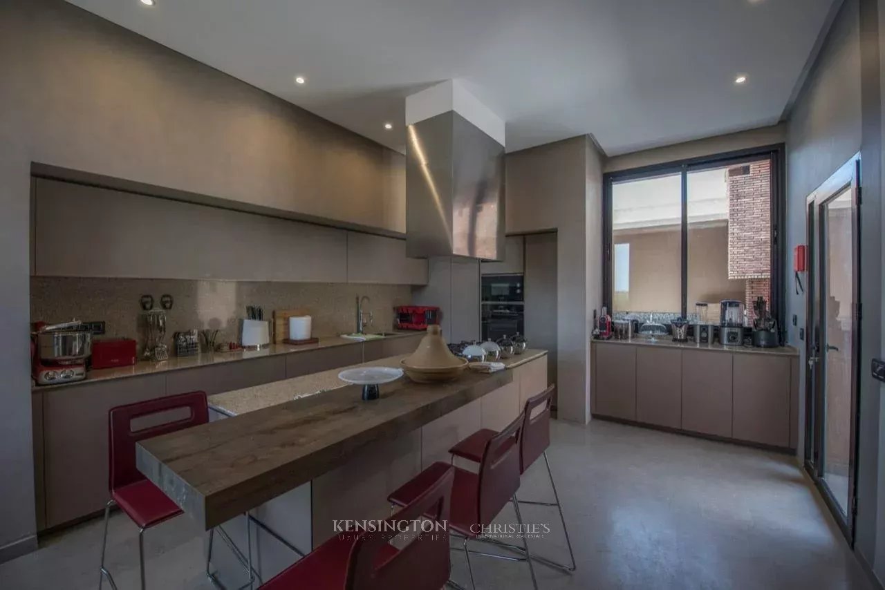 5 Bedroom Villa/Townhouse's Image 17