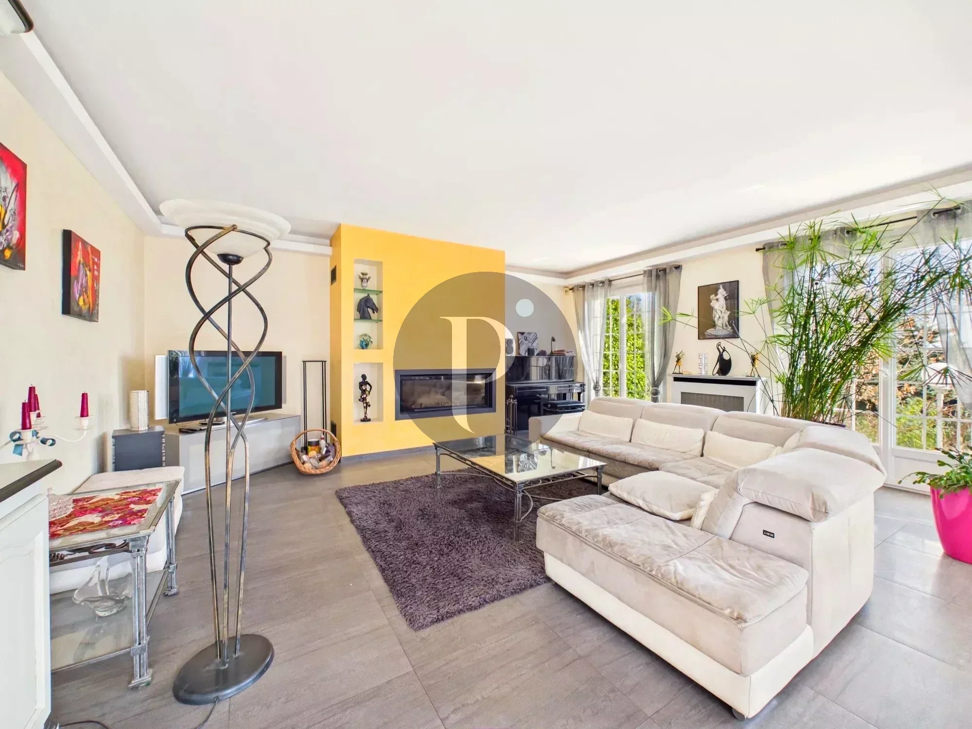 vente-maison-8-pieces-verrieres-le-buisson-85103086