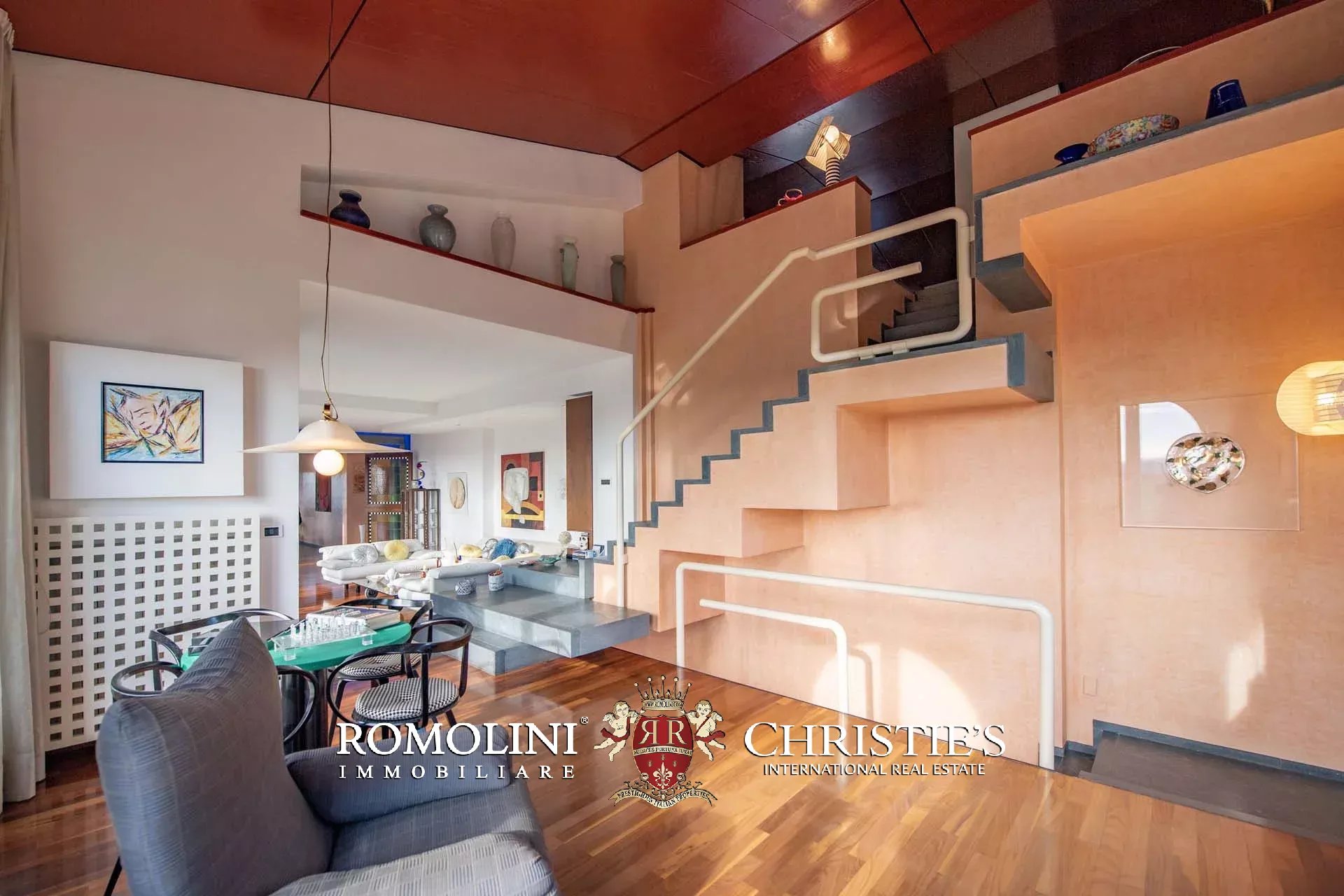 5 Bedroom Villa/Townhouse's Image 29