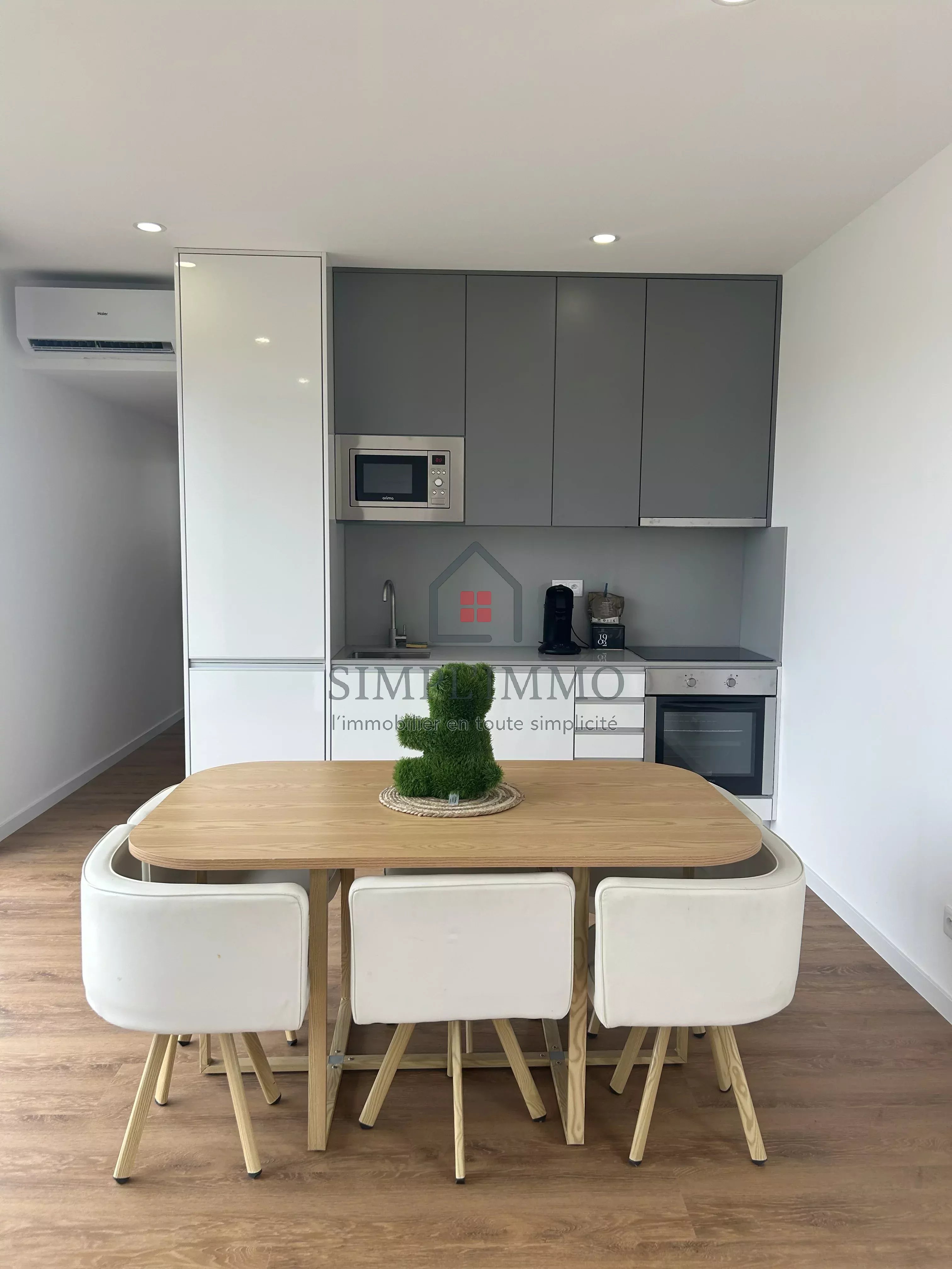 Agence immobilière de 