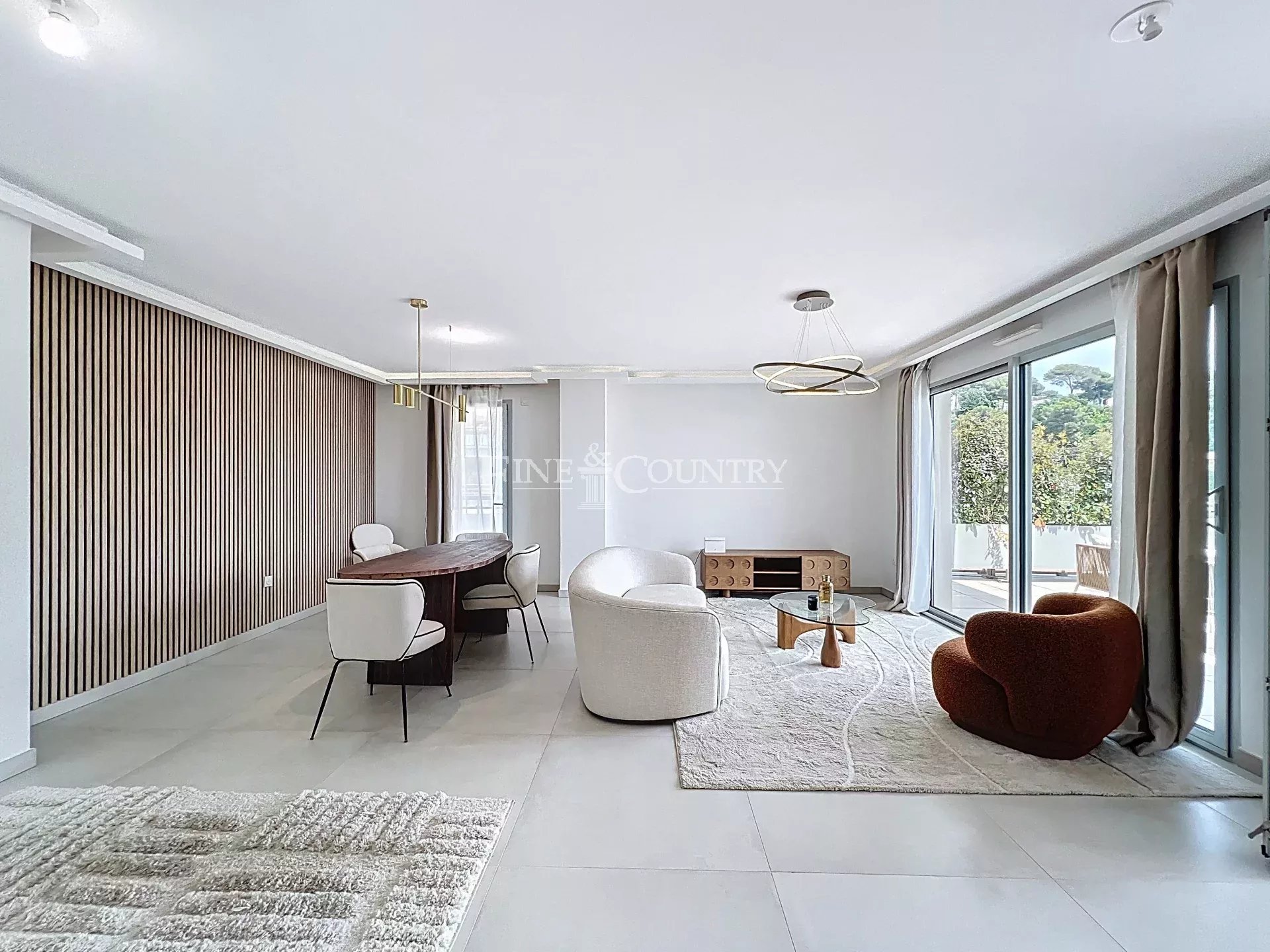 Photo of Sea view apartment for sale in Le Cannet