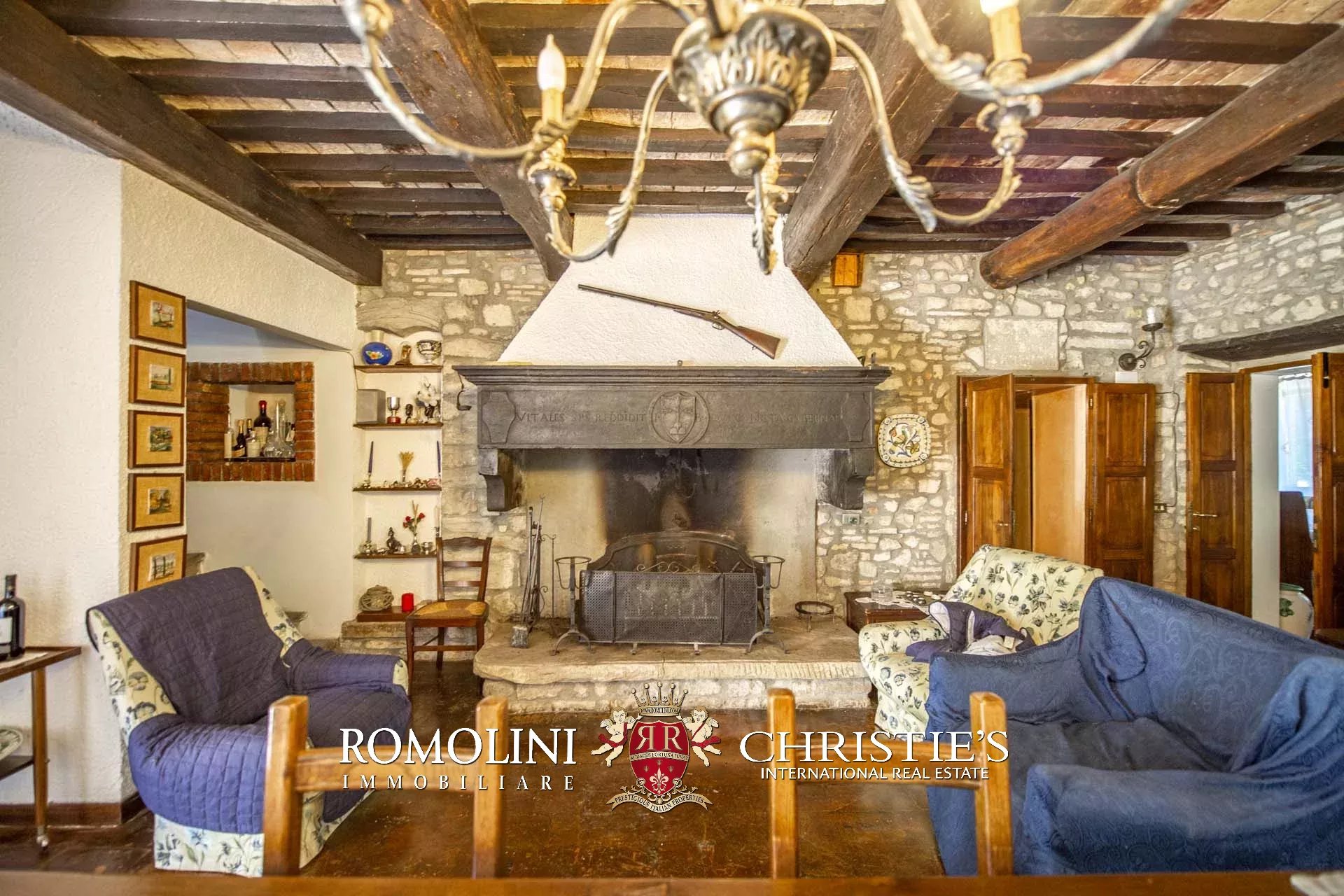 33 Bedroom Villa/Townhouse's Image 17