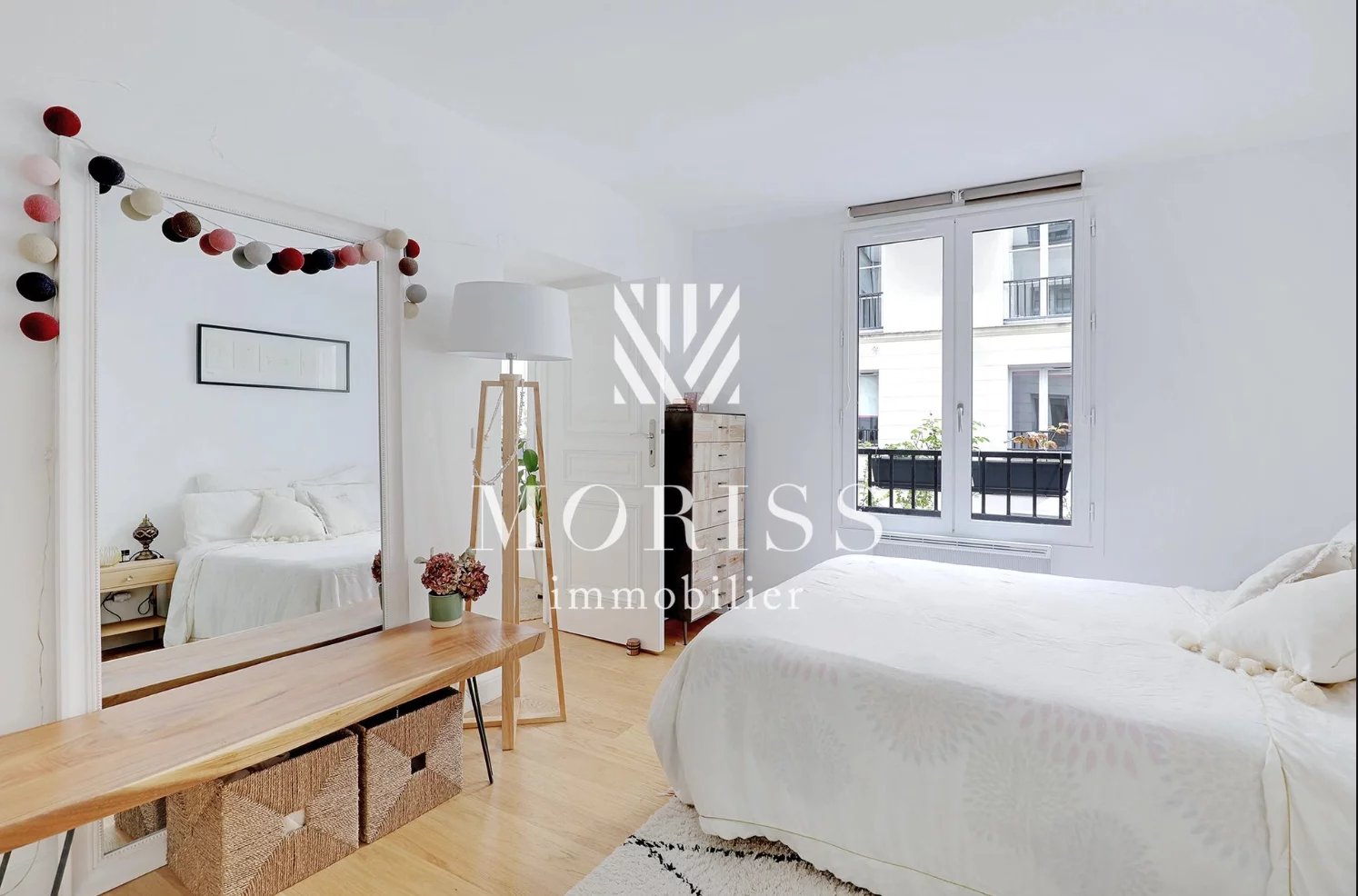 APPRTEMENT 2 PIÈCES ILE SAINT LOUIS-PARIS 4 - Image Array