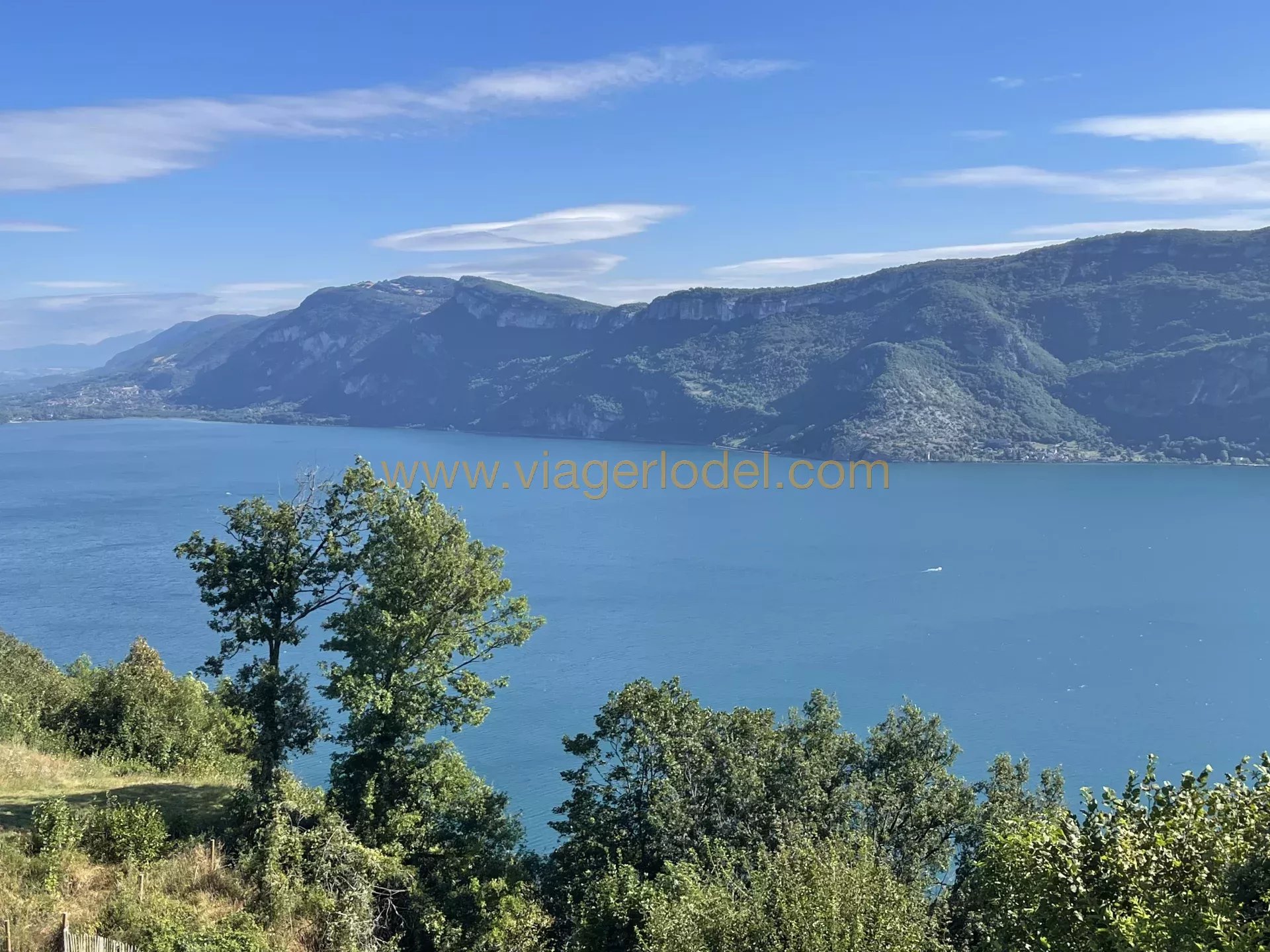 Réf. 10 009 - VENTE AVEC RESERVE DU DROIT D'USAGE ET D'HABITATION - NOTRE-DAME-DU-MONT-DU-CHAT (73)