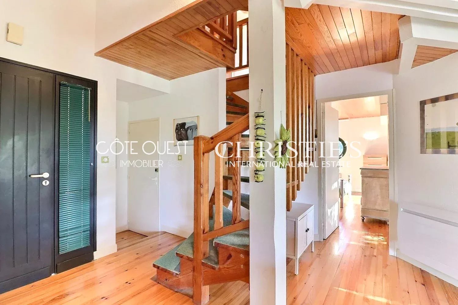3 Bedroom Villa/Townhouse's Image 6