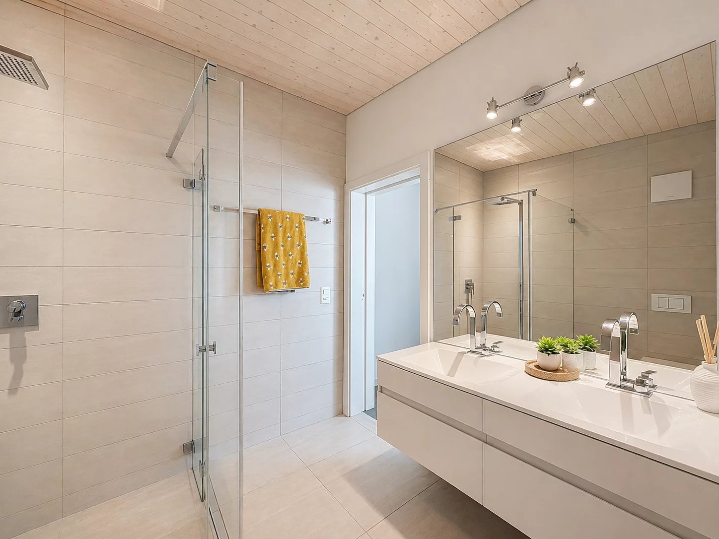 Appartement en attique de 4.5 pièces avec vue sur lac à Lutry