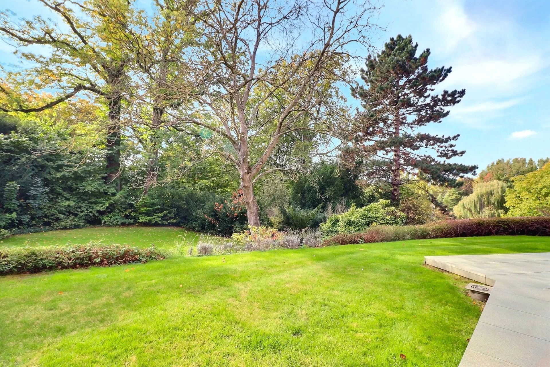 Parc de Woluwe - Rez de jardin 2ch + jardin + garage.