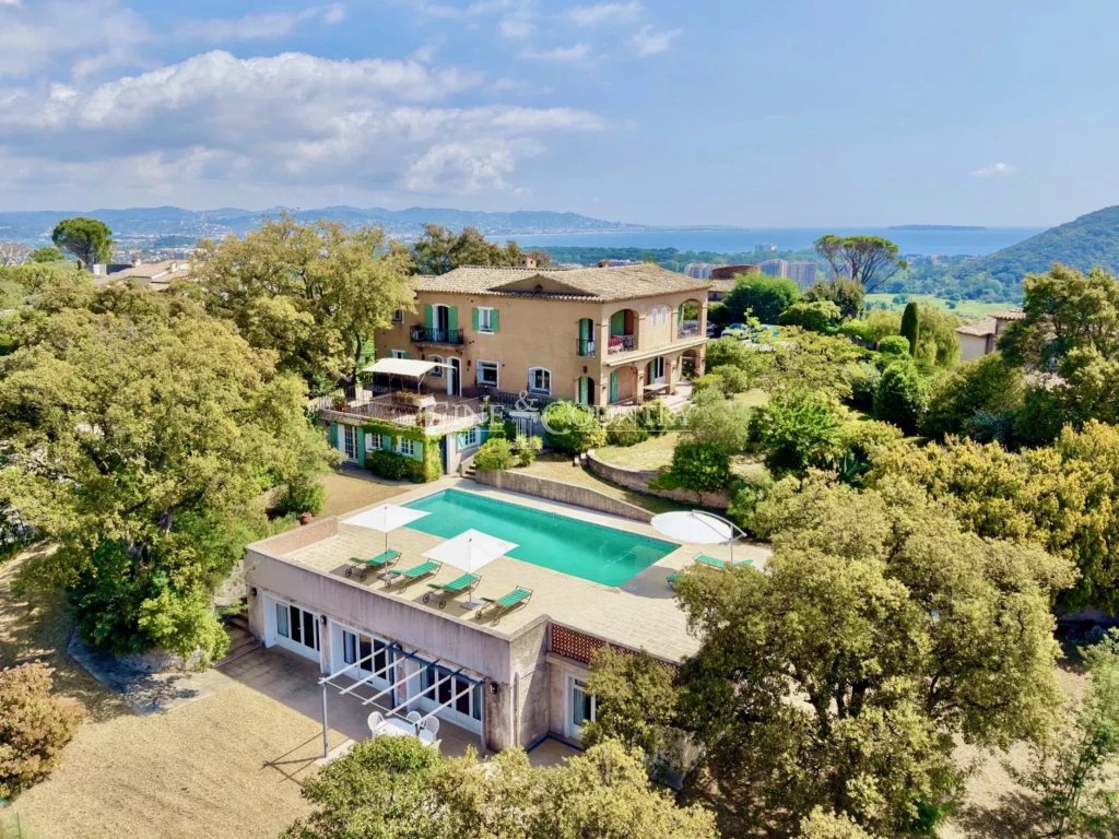 Villa for sale in Mandelieu — Villa for sale - Mandelieu-la-Napoule