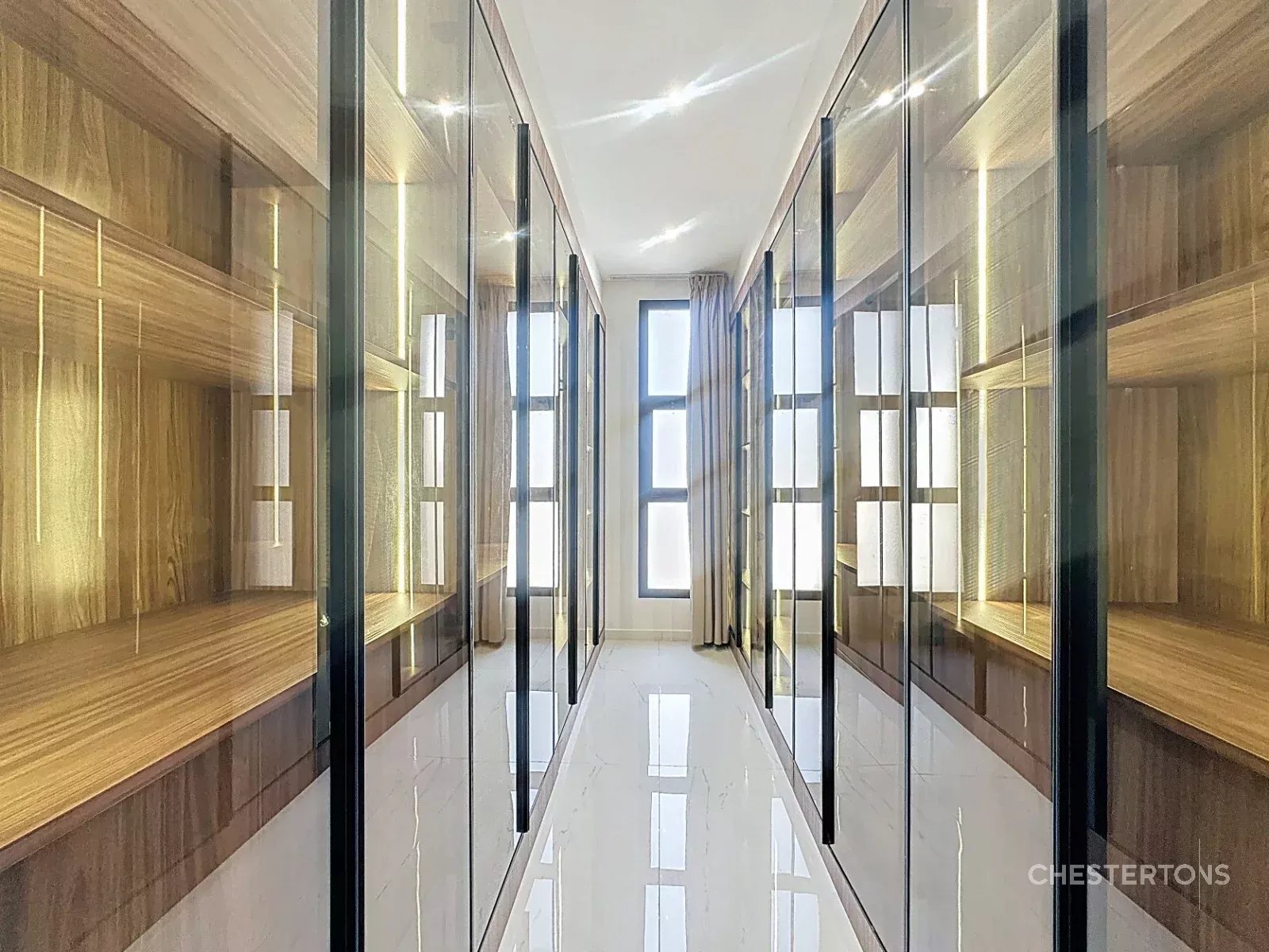 Image of Villa - 5 Bedrooms for Sale in Marrakech-Ménara-Marrakech-Morocco, Image 16