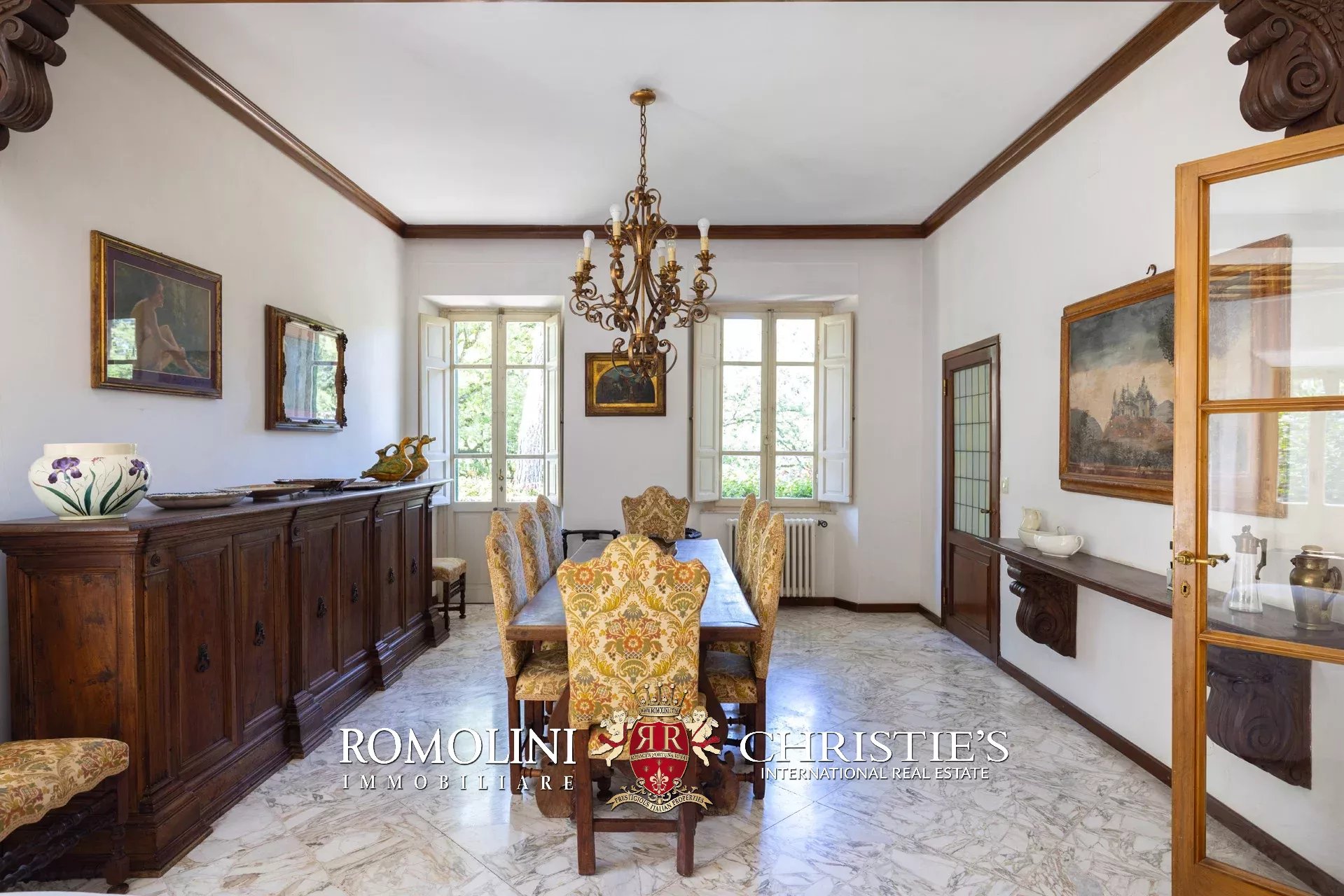 11 Bedroom Villa/Townhouse's Image 35