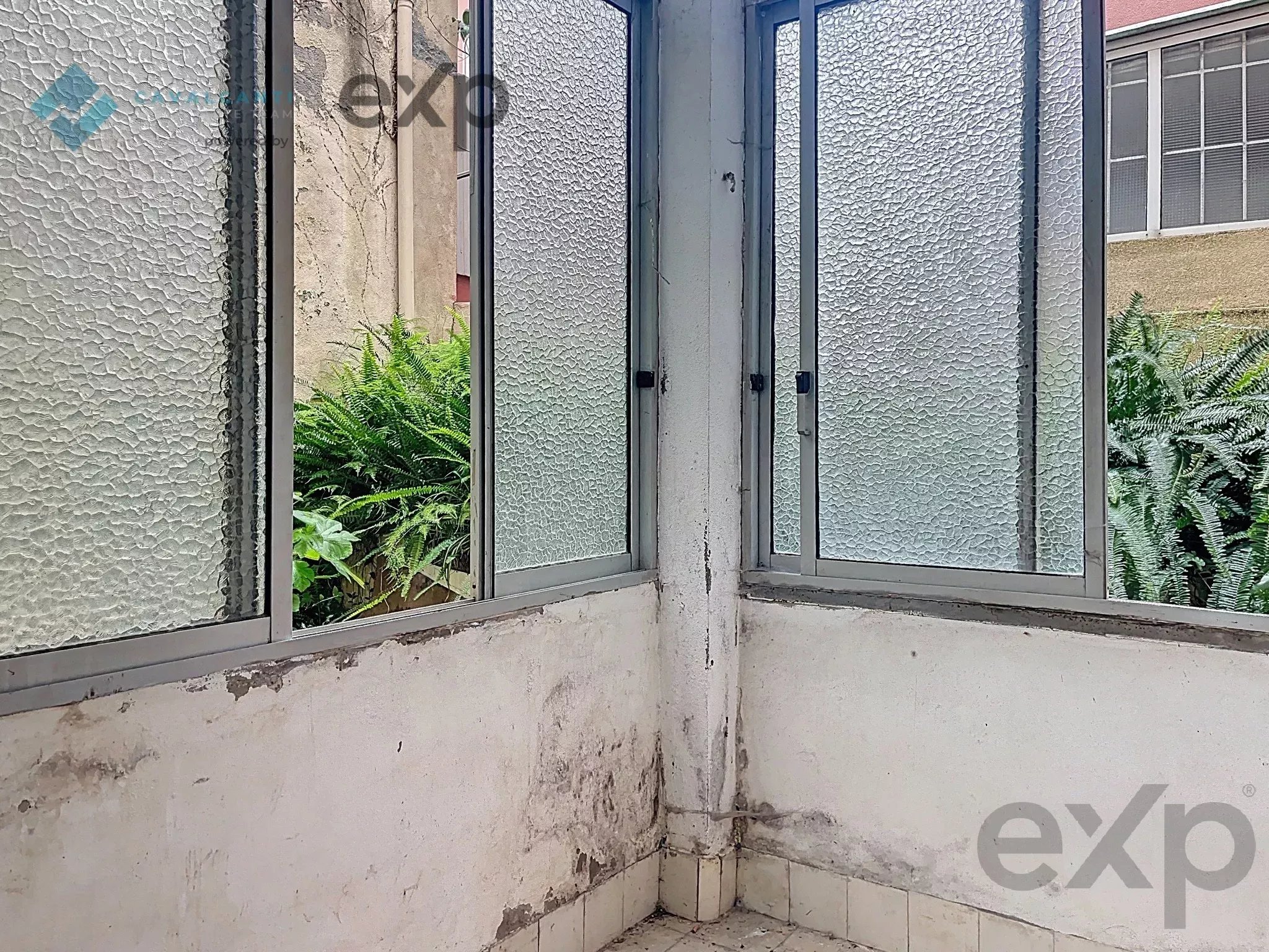 3-bedroom with charm and patio for renovation – Lisbon 86916807 image 41