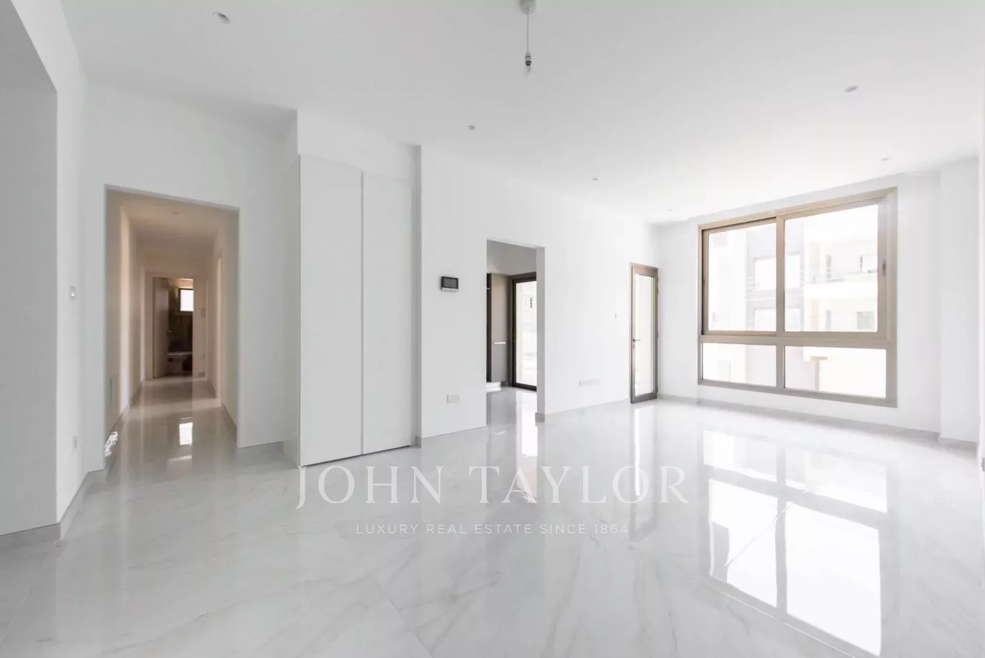 Mieszkanie 3 pokoi 124 m² Jermasoja, Cypr