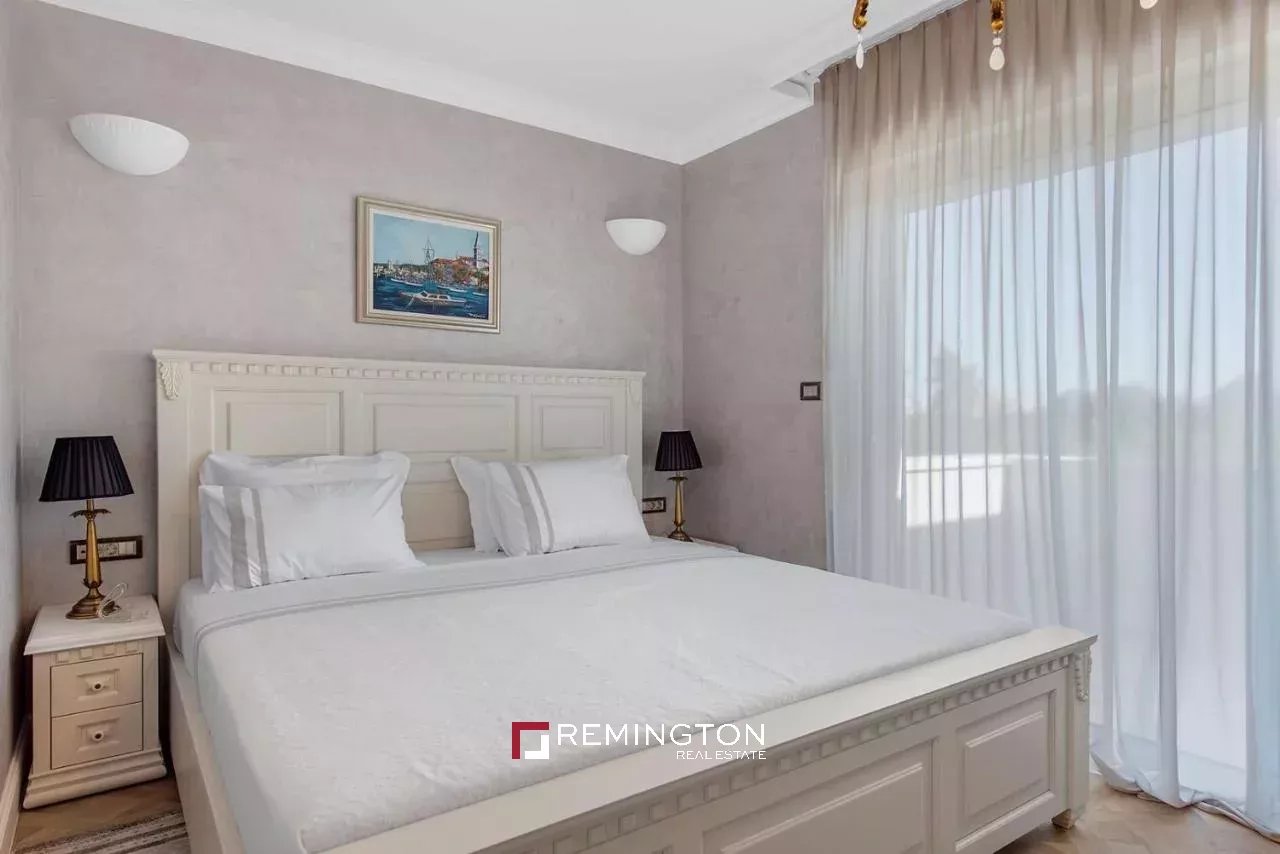 5 Bedroom Villa/Townhouse's Image 17