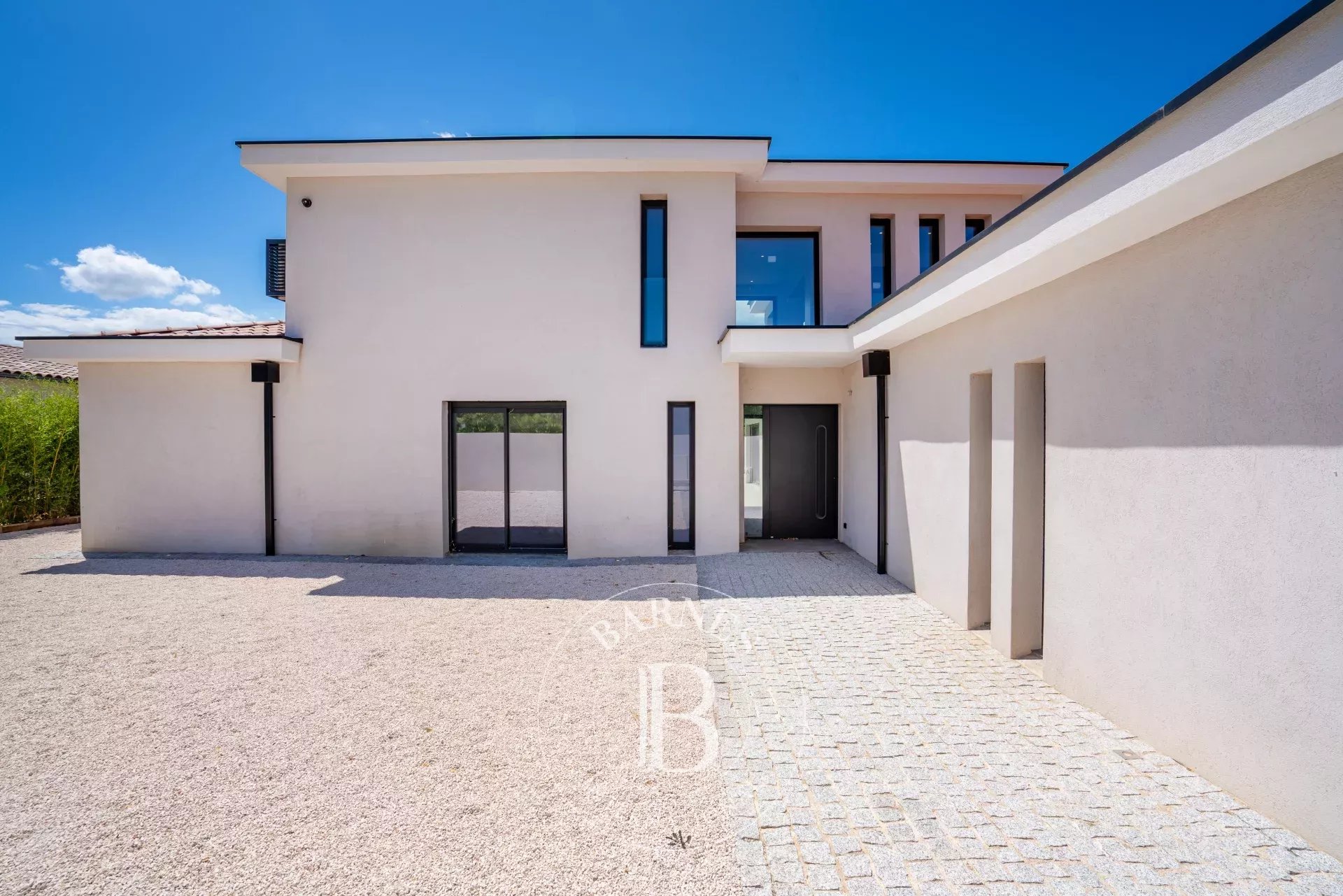 Ev Grimaud - picture 5