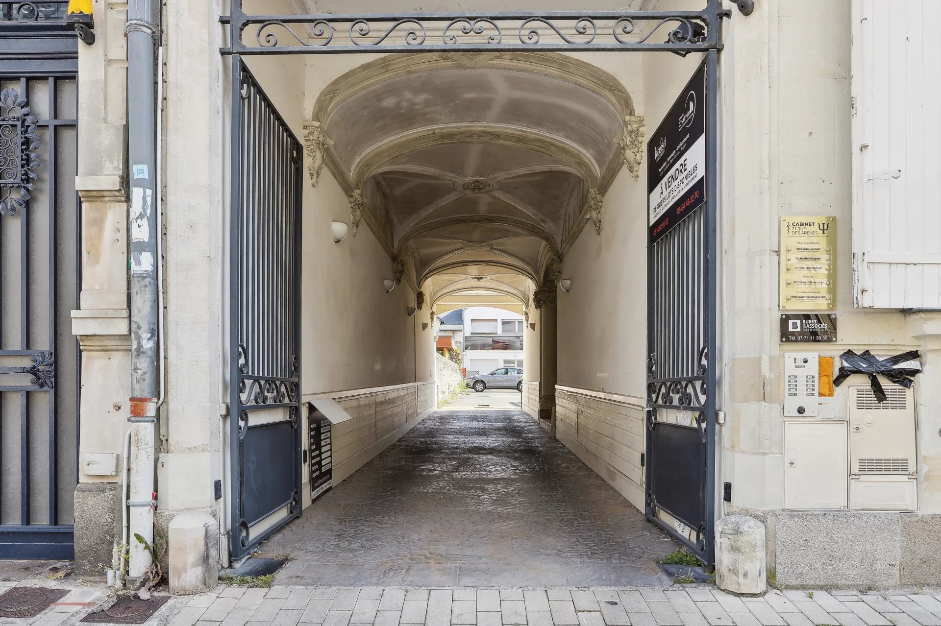 Agence immobilière de 
