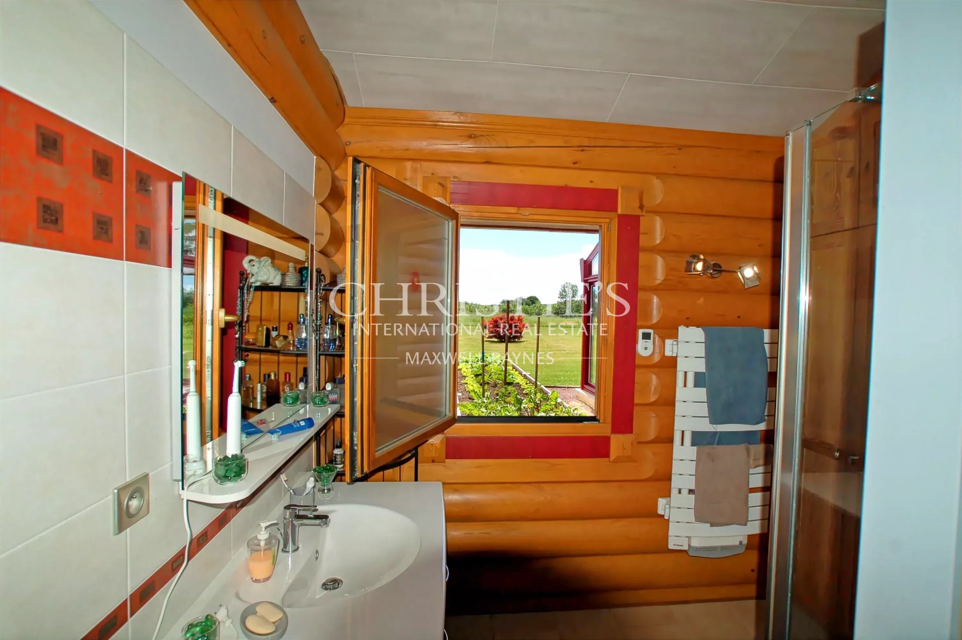 13 Bedroom Villa/Townhouse's Image 23