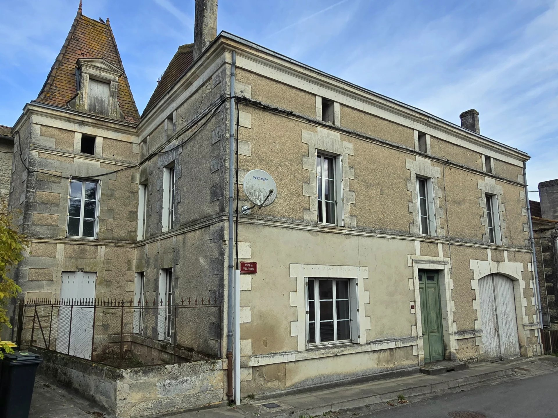Maison au coeur du Bourg de Palluaud