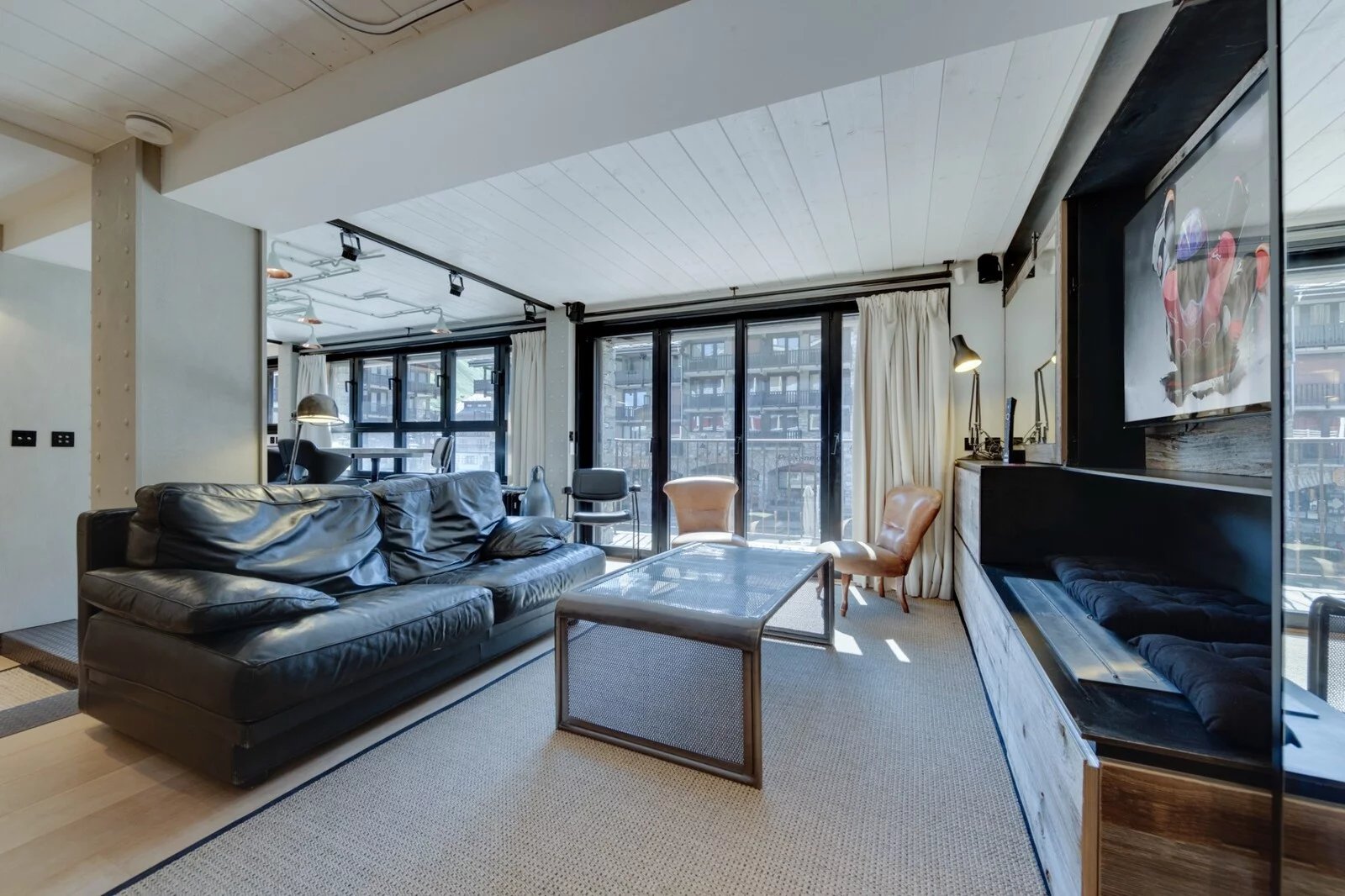 MAGNIFIQUE APPARTEMENT 3 PIÈCES SUR LE FRONT DE NEIGE