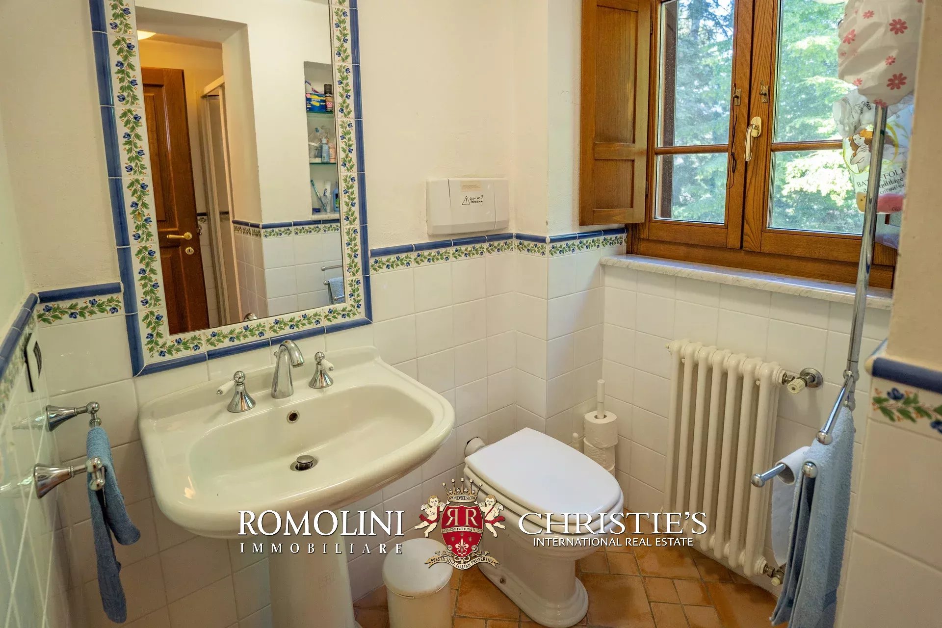 8 Bedroom Villa/Townhouse's Image 99