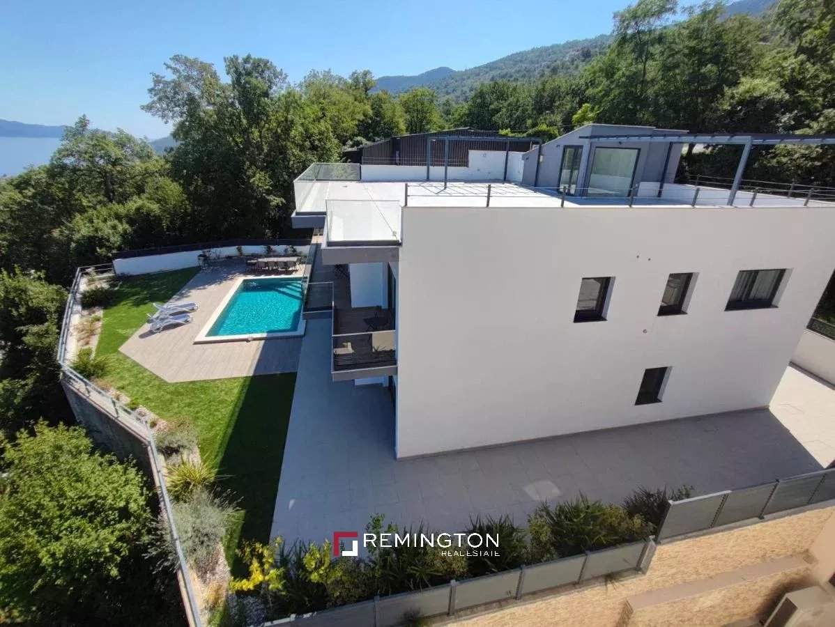 5 Bedroom Villa/Townhouse's Image 11