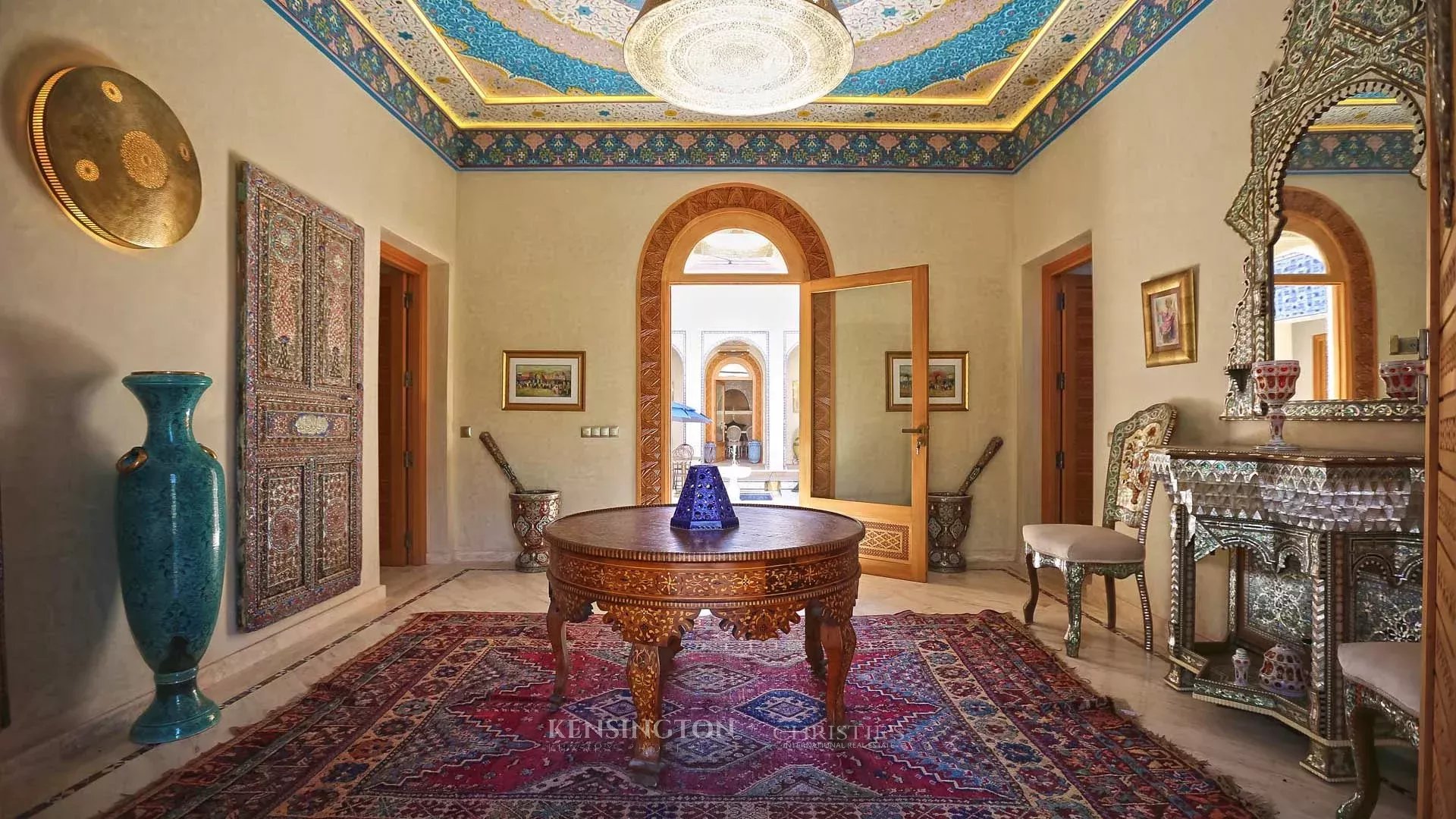 10 Bedroom Villa/Townhouse's Image 8